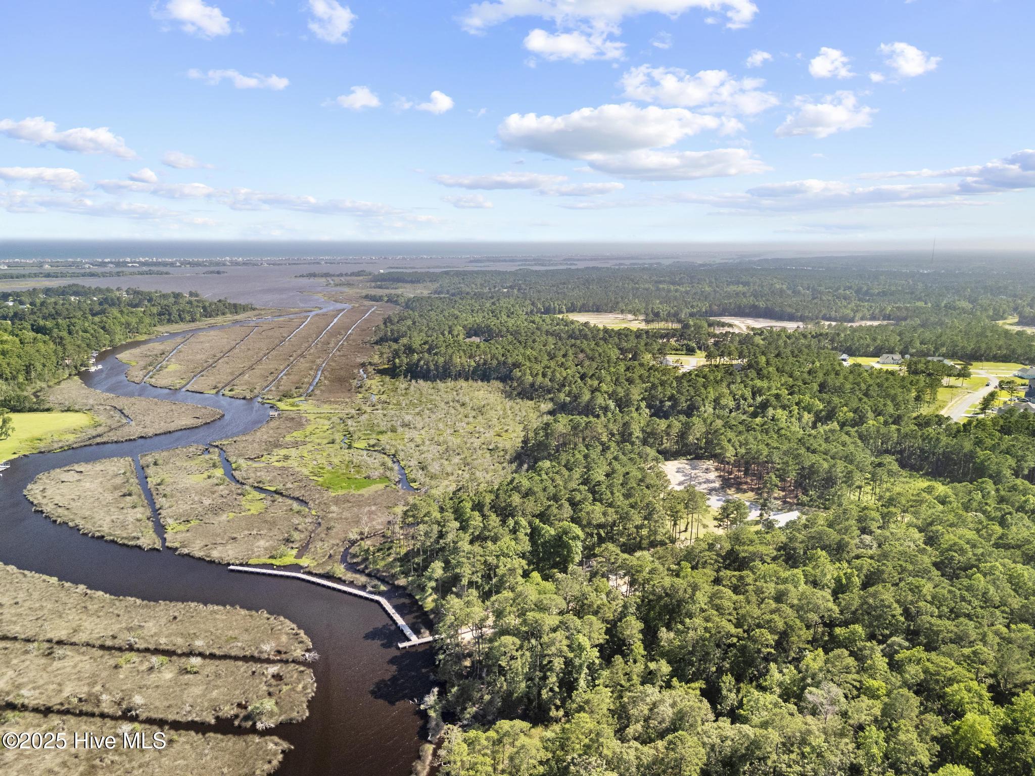 100517301 | Photo 10