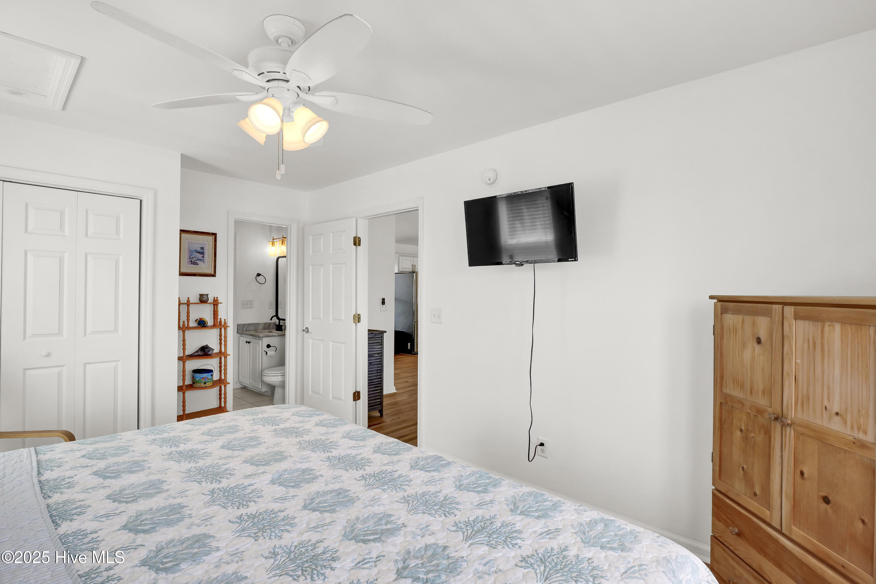 100521300 | Photo 29