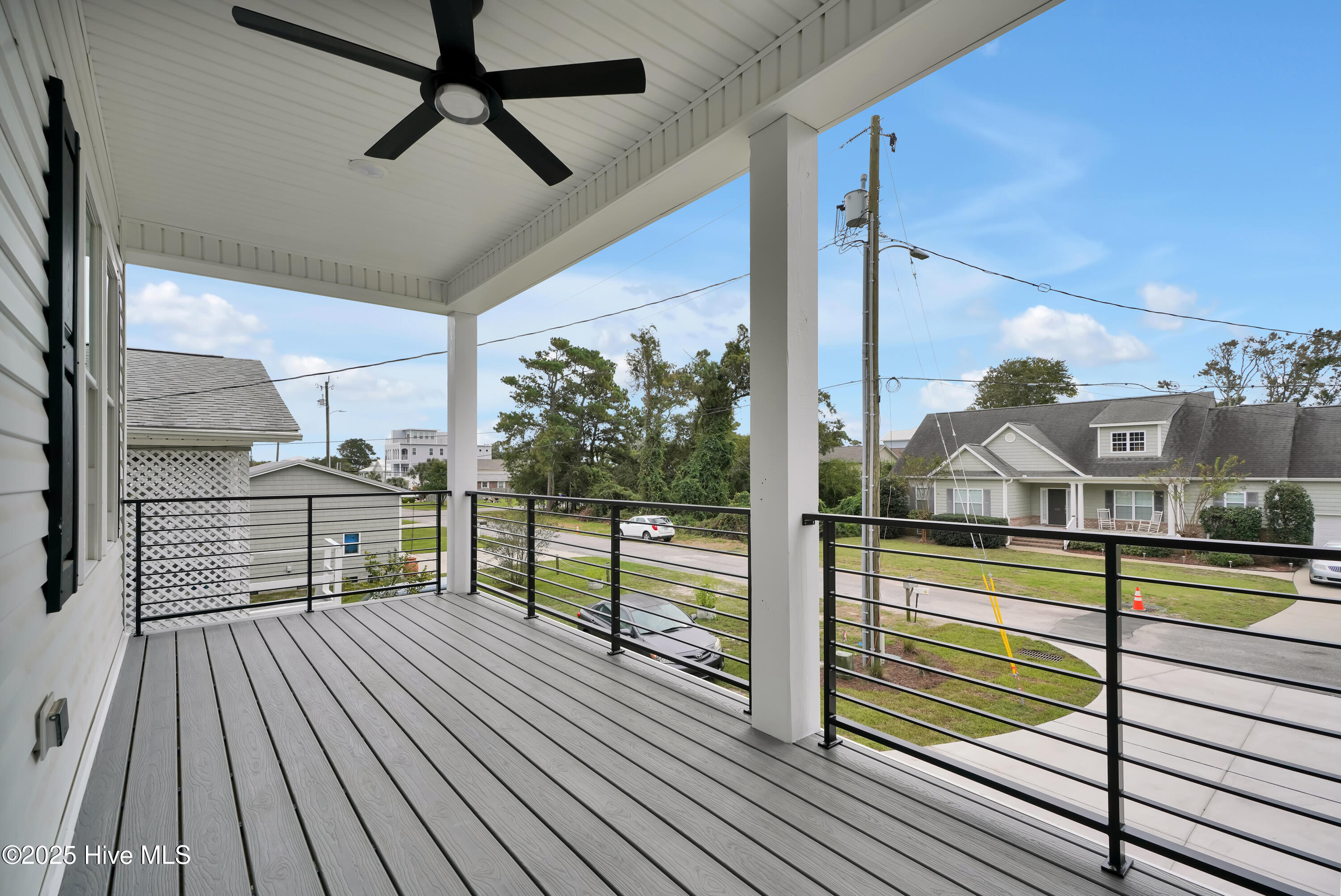 406 Birmingham Avenue, Carolina Beach, NC 28428 – photo 7: 406BirminghamAvenue-6