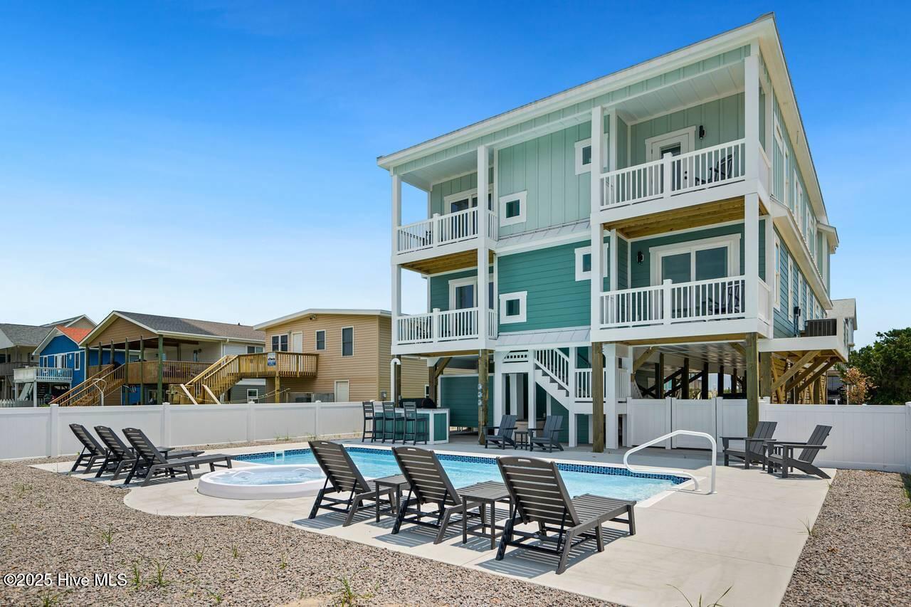 100527522 | Photo 117