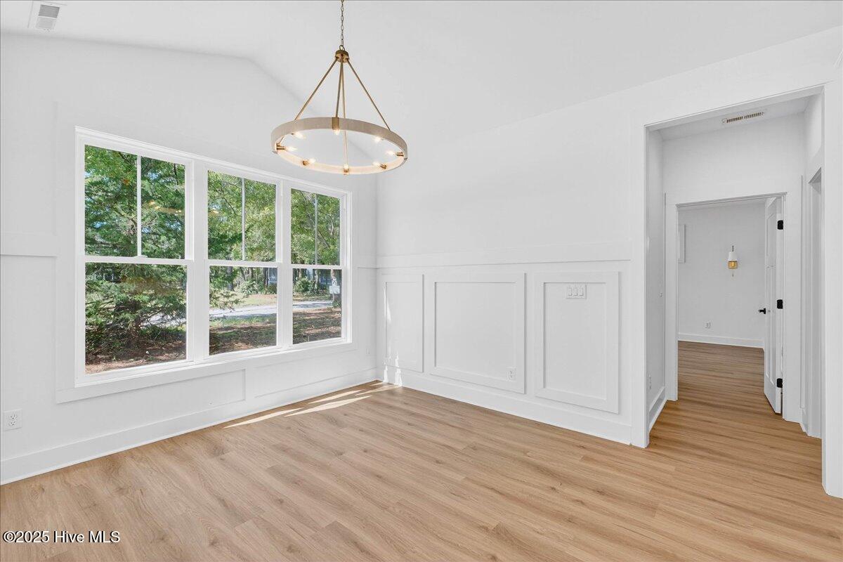 100489507 | Photo 26