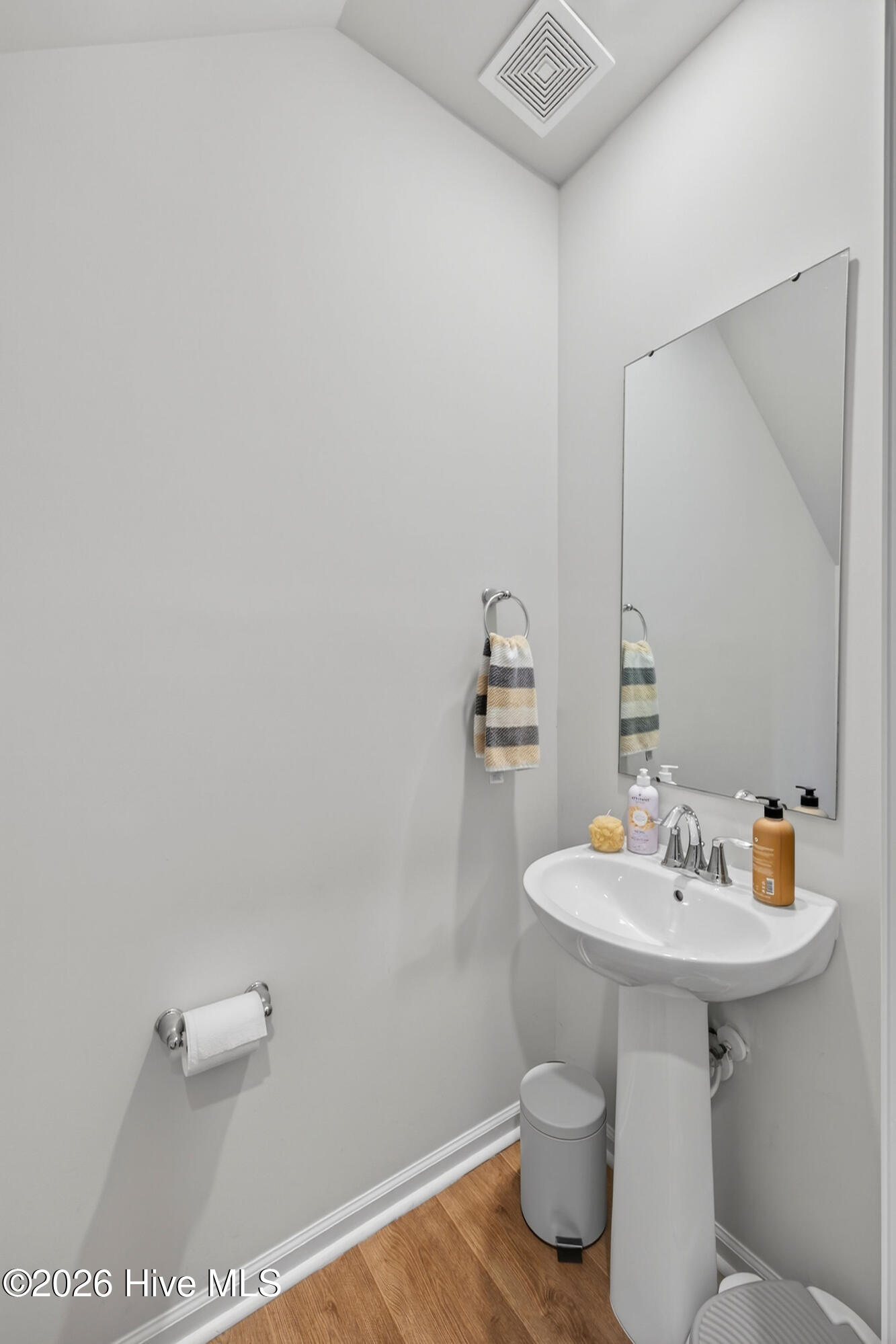 100550096 | Photo 22