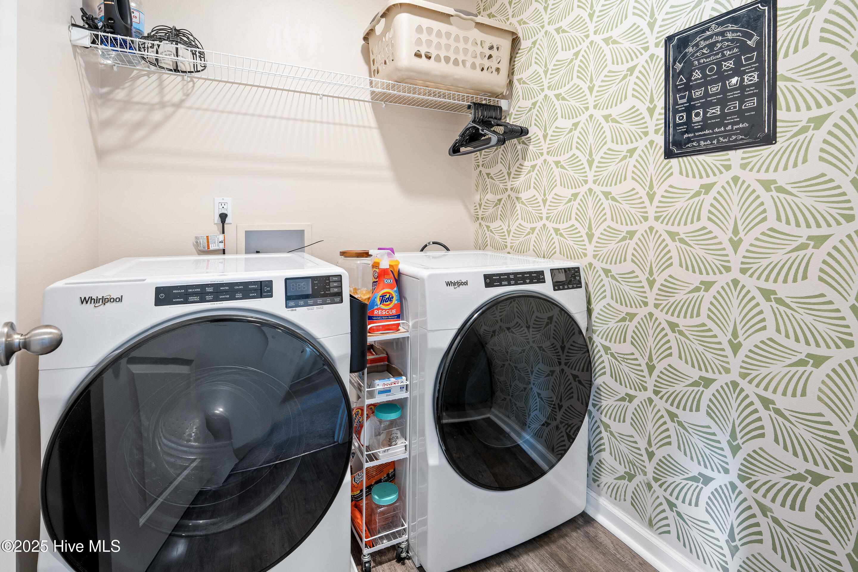 100539247 | Photo 33