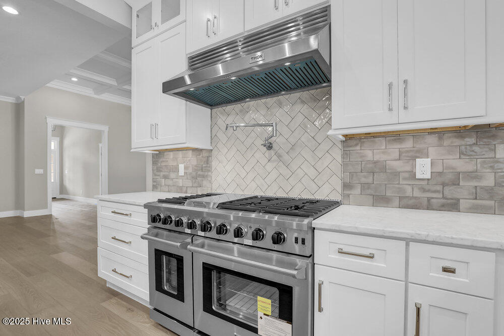 100509859 | Photo 18