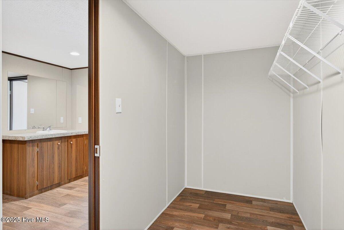 100544292 | Photo 39