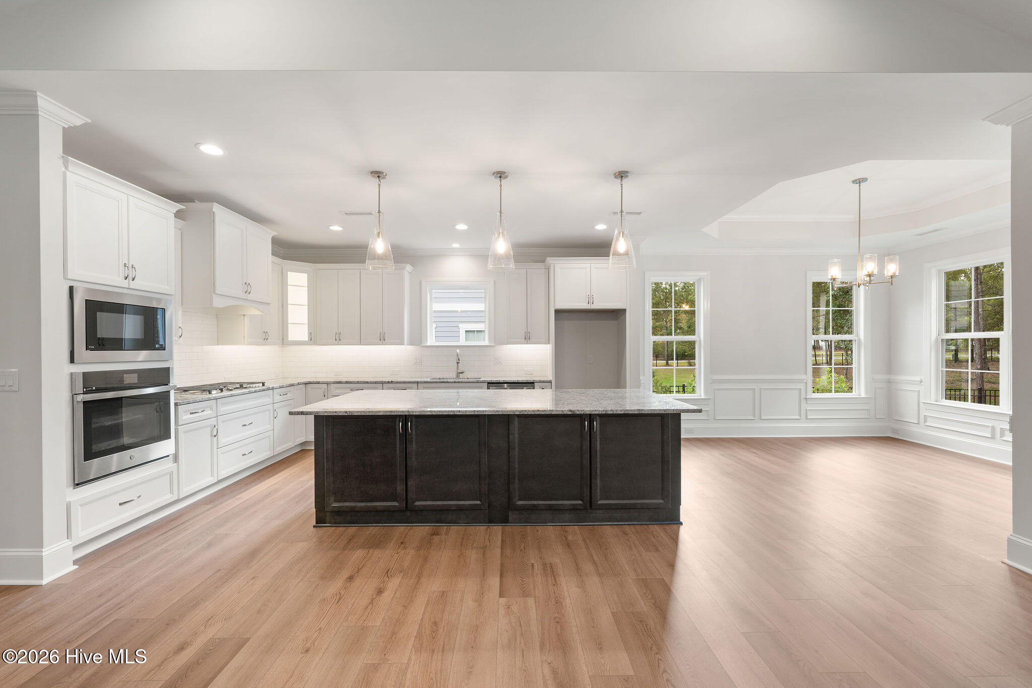 100521699 | Photo 10