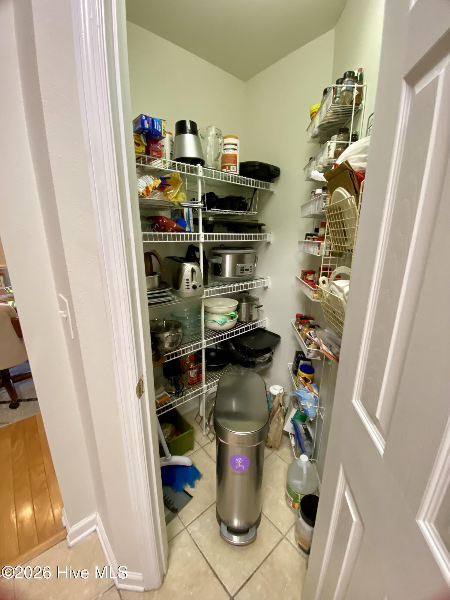 100555896 | Photo 18