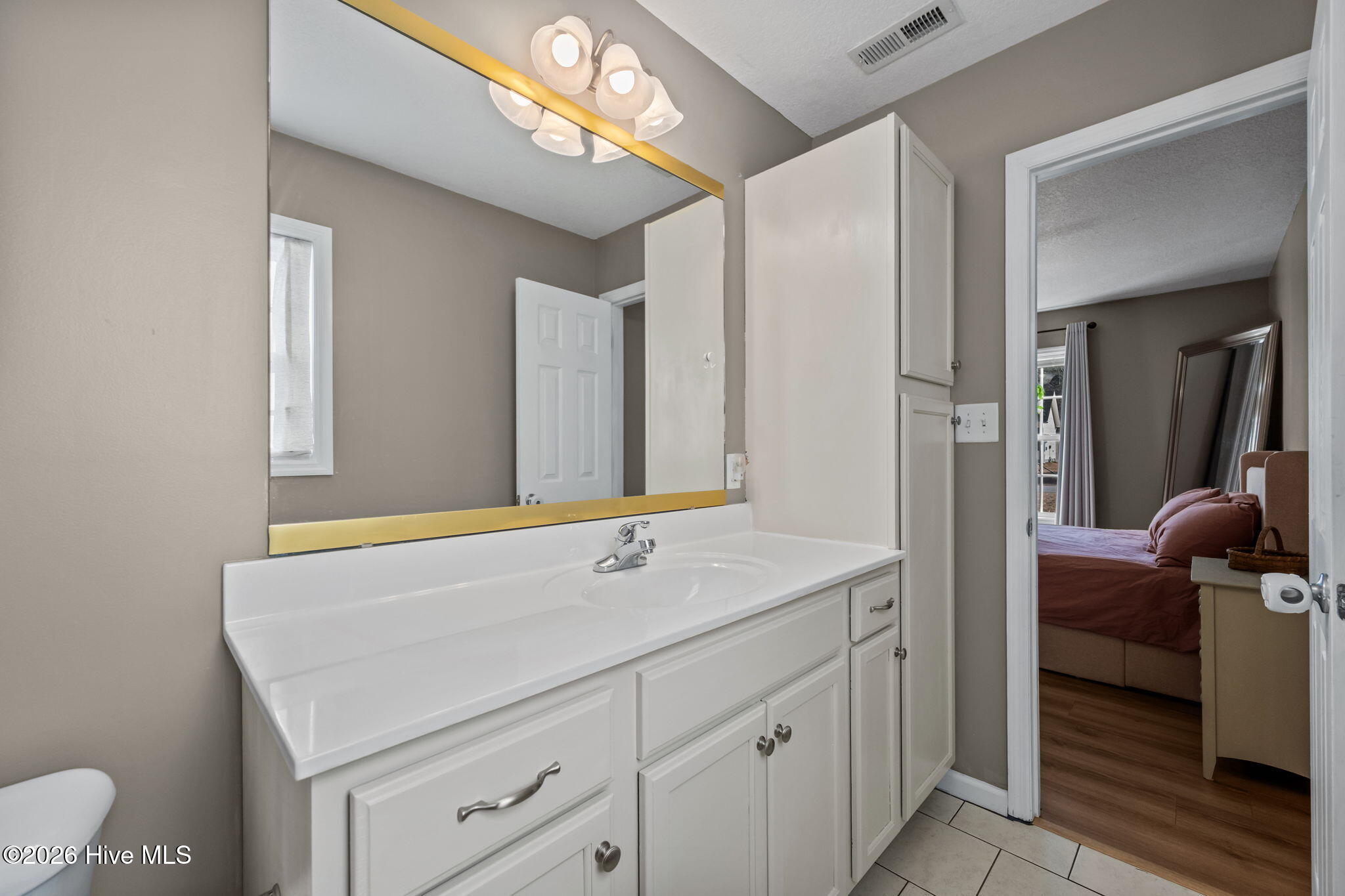 100552556 | Photo 23