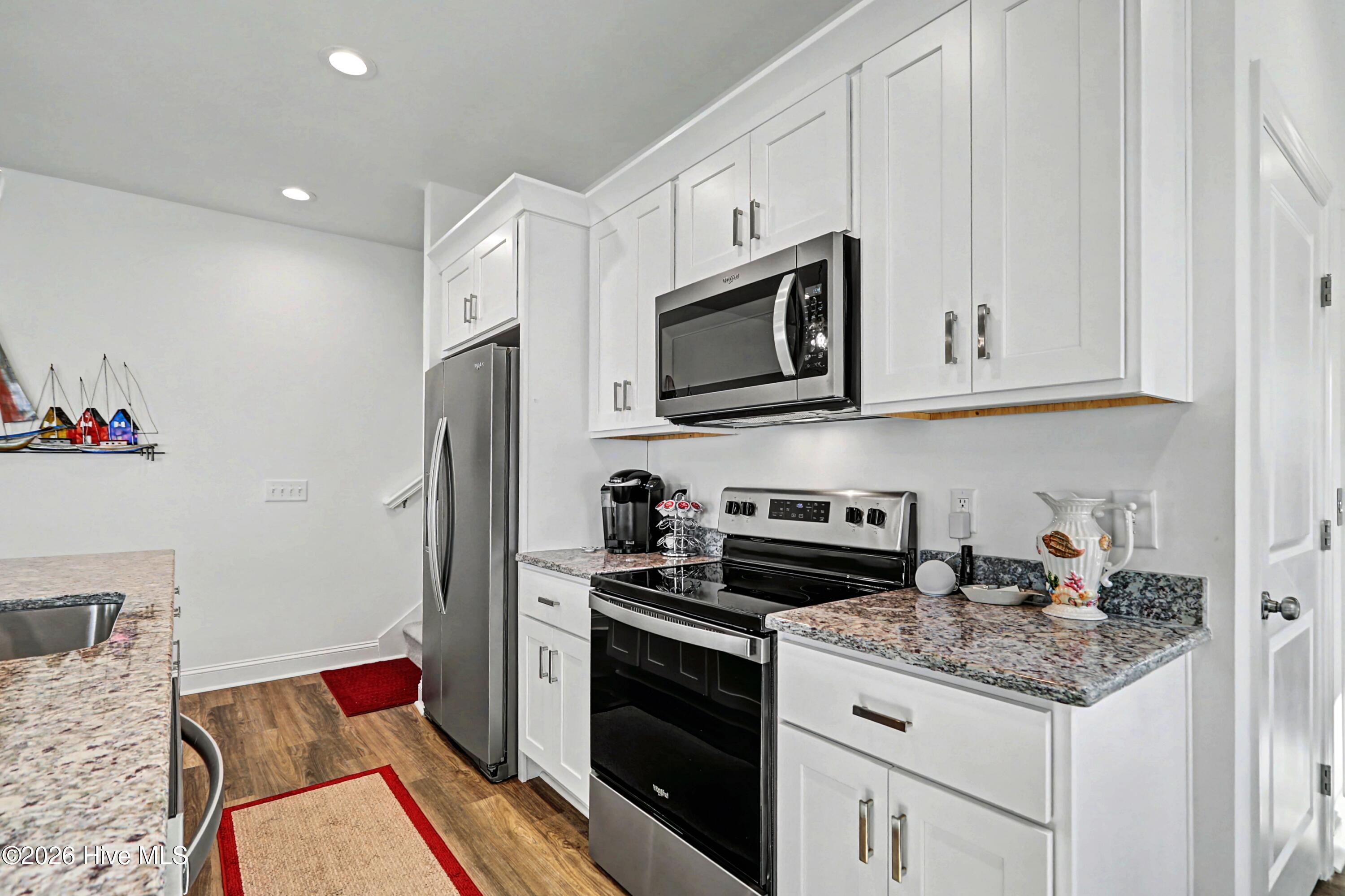 100553259 | Photo 17