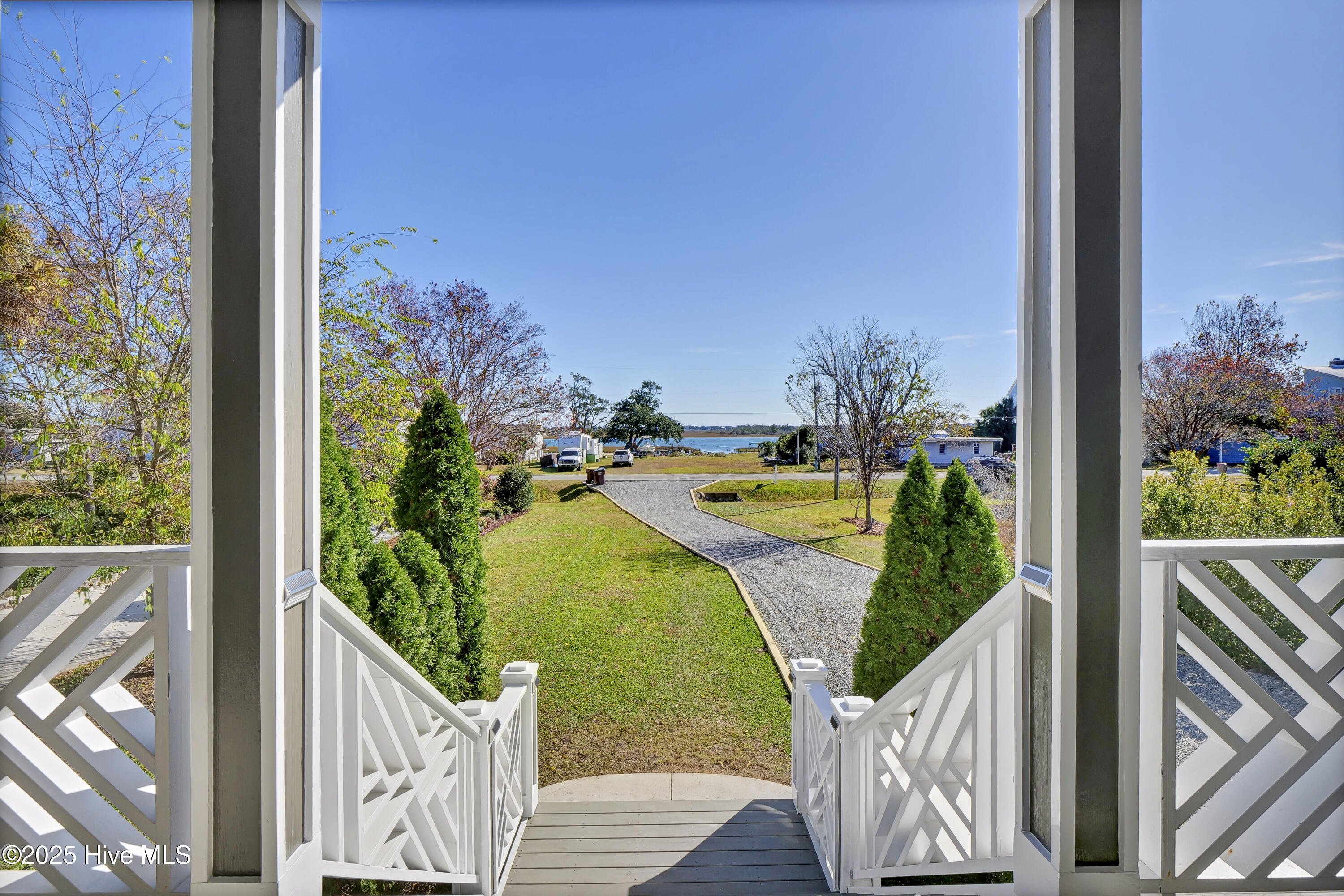 100543040 | Photo 10