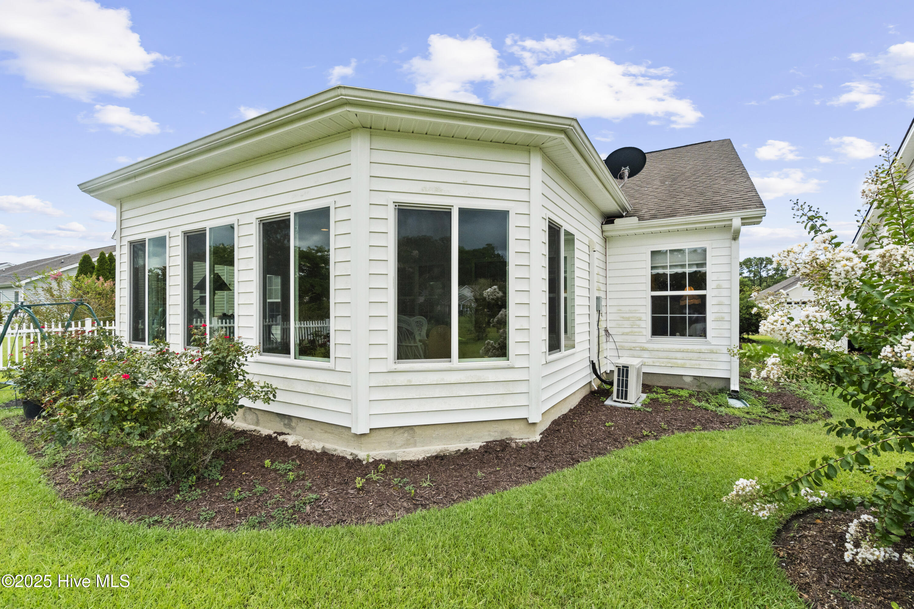 100521862 | Photo 49