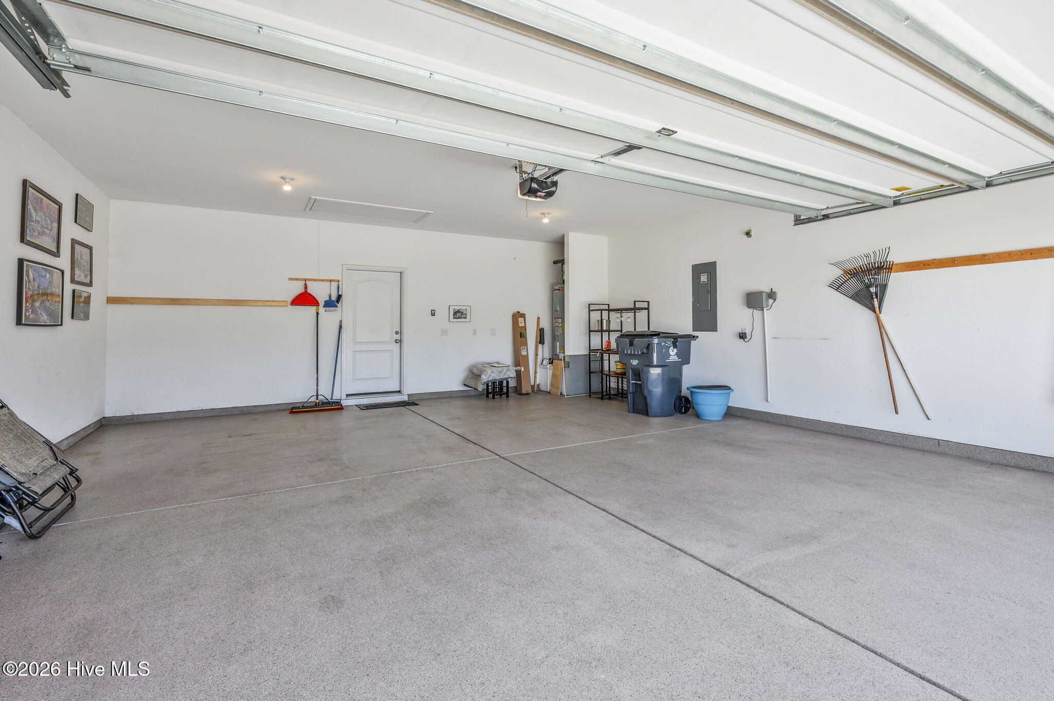 100559245 | Photo 21