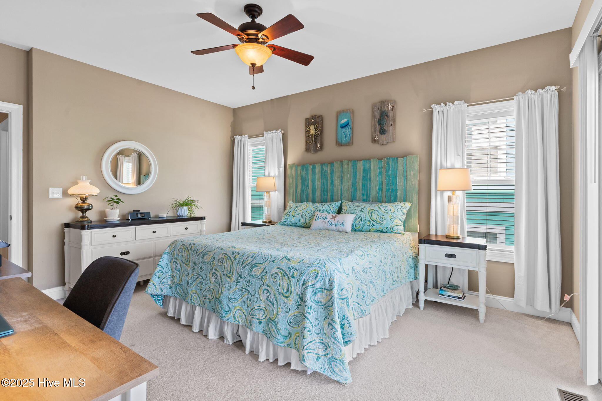 100548558 | Photo 41