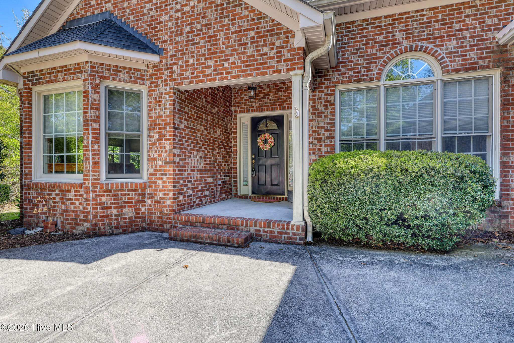 100565672 | Photo 57