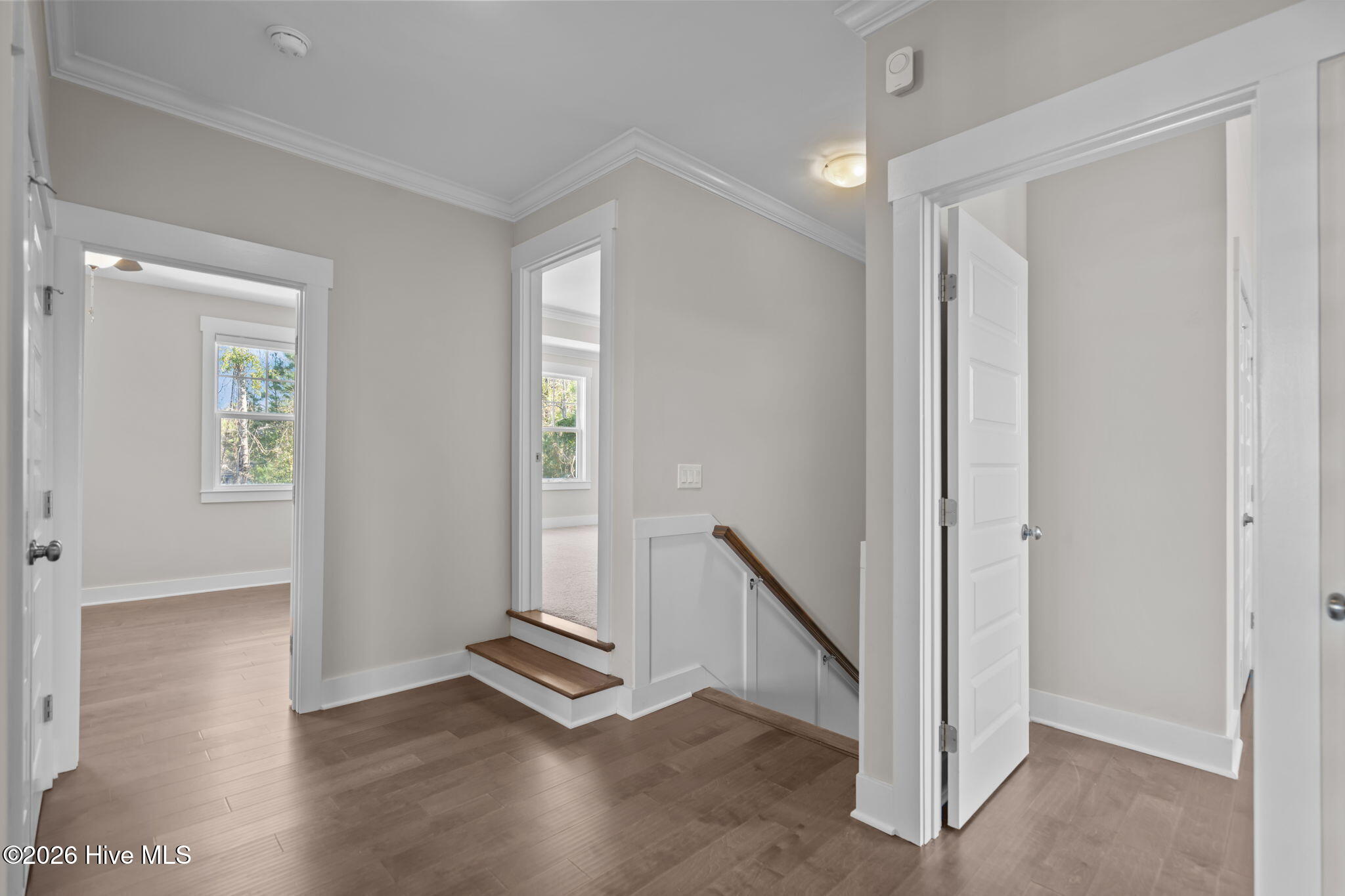 100550410 | Photo 48