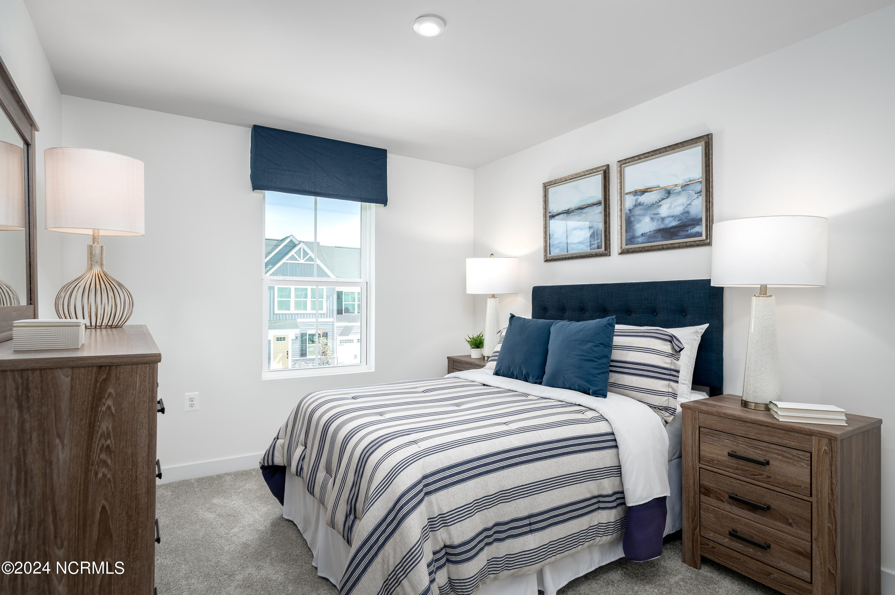 100560070 | Photo 19