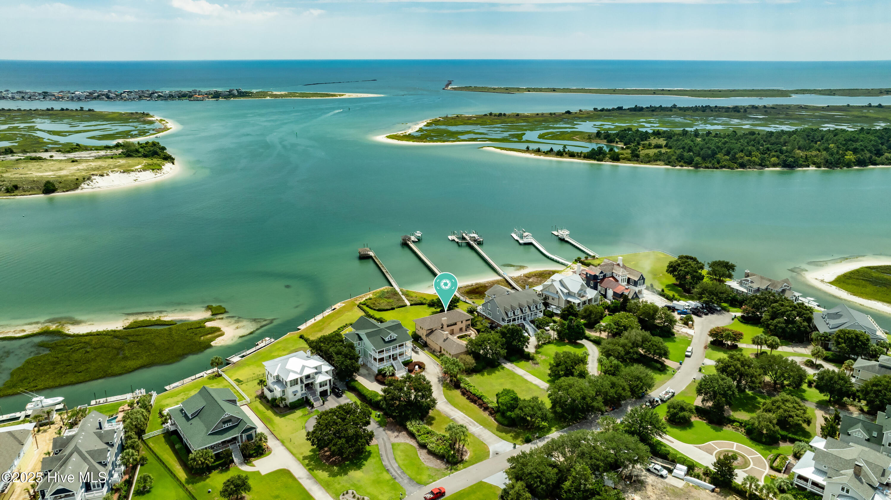 100527389 | Photo 70