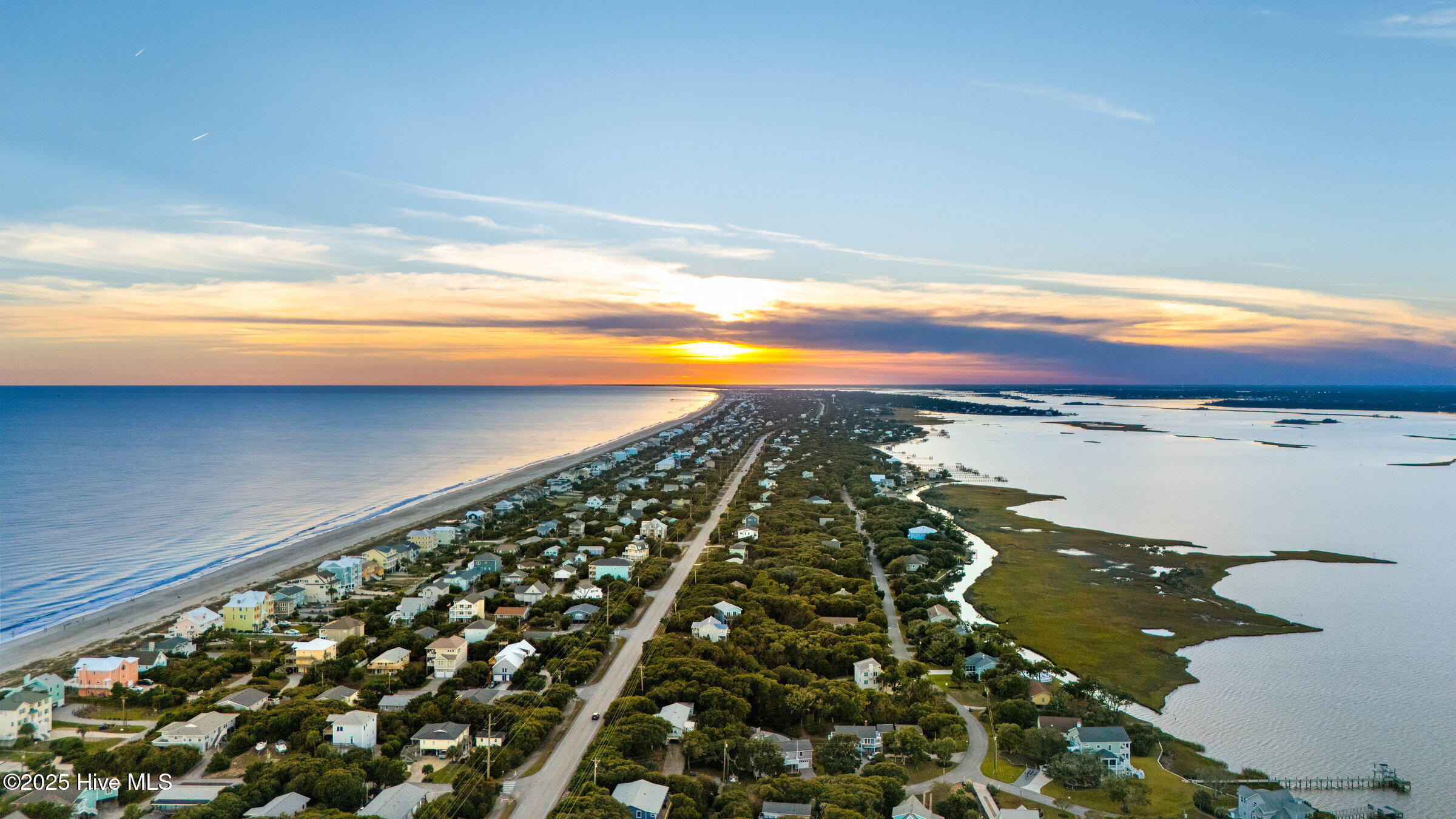 Homes for sale in Emerald Isle, NC | 4202 Emerald Dr, Emerald Isle, NC 28594 | MLS# 100536022