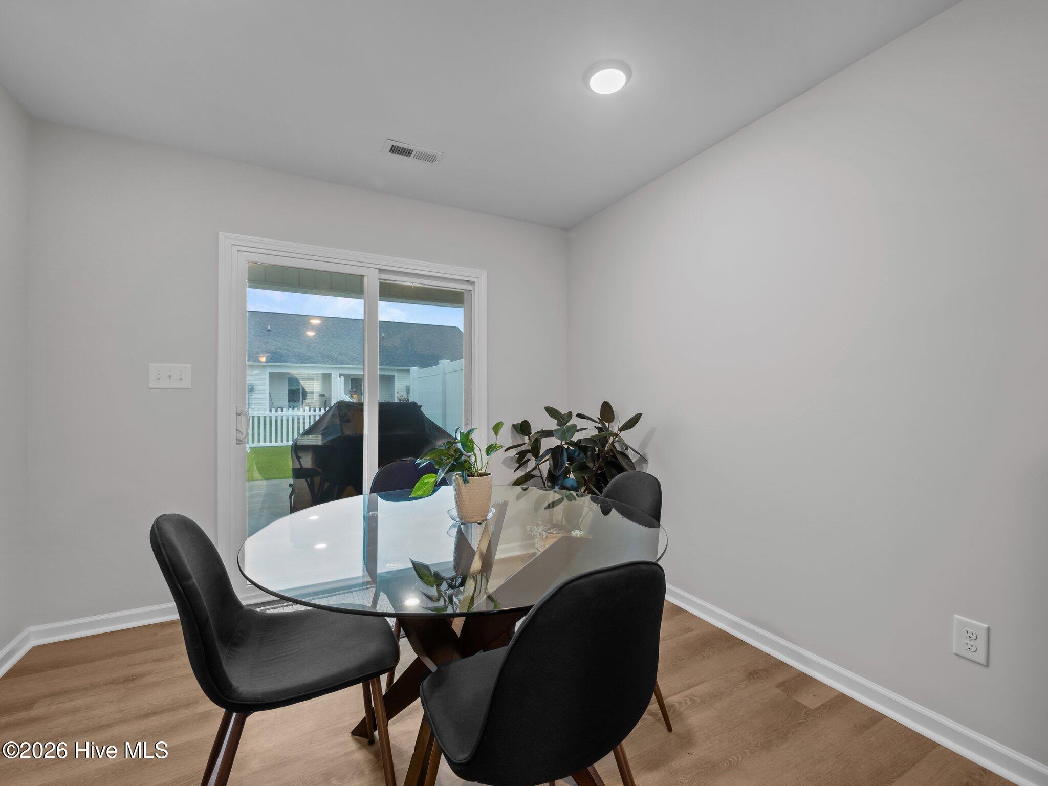 602 Villa Cove,Newport