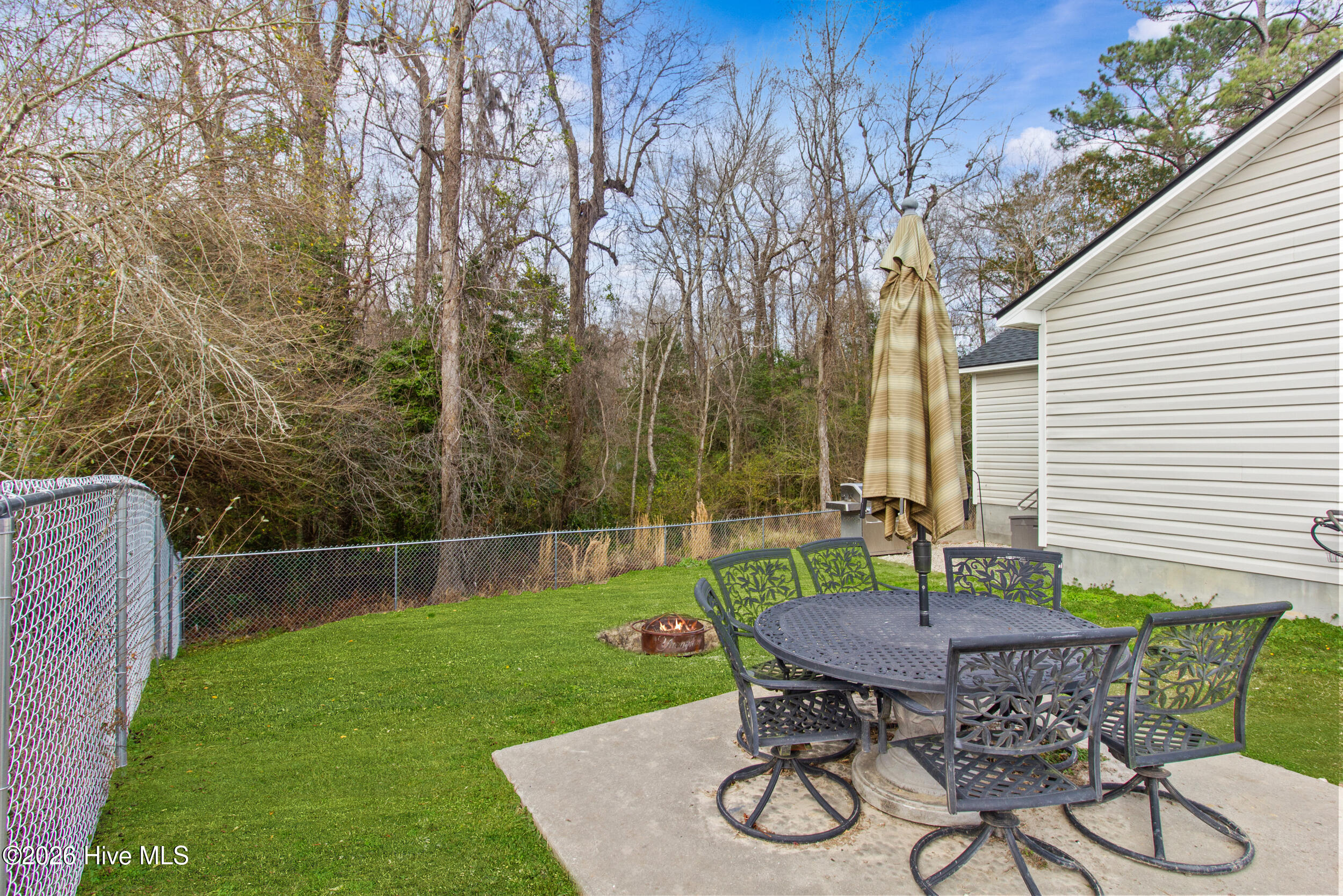 100548560 | Photo 15