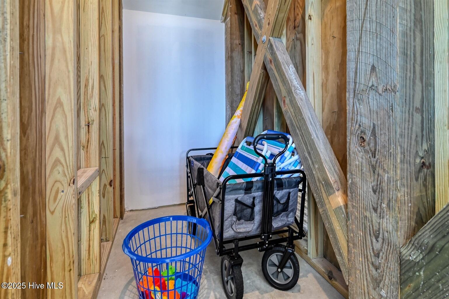 Homes for sale in North Topsail Beach, NC | 128 Sea Gull Ln, North Topsail Beach, NC 28460 | MLS# 100521867