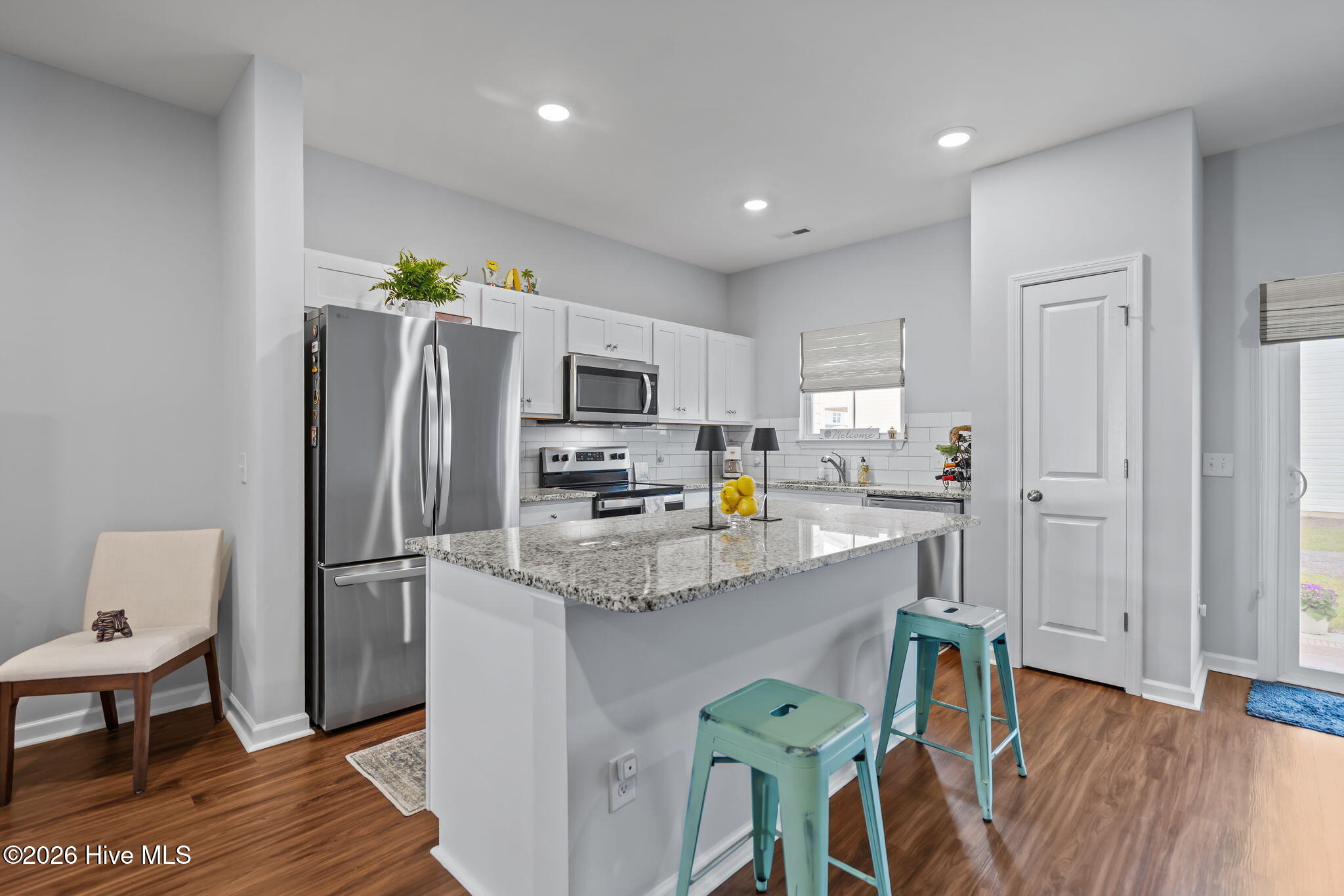 100562246 | Photo 13