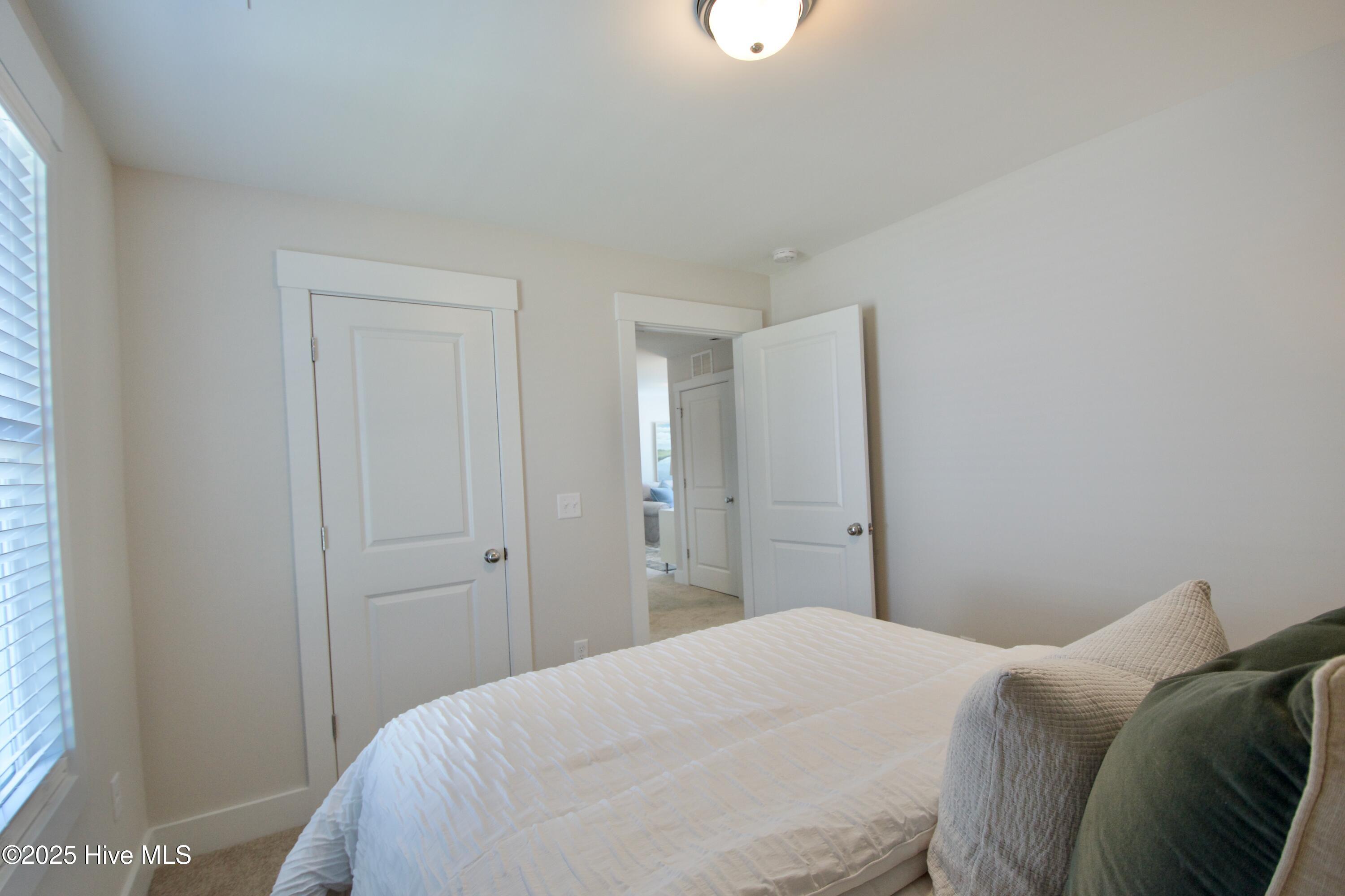 100513950 | Photo 22