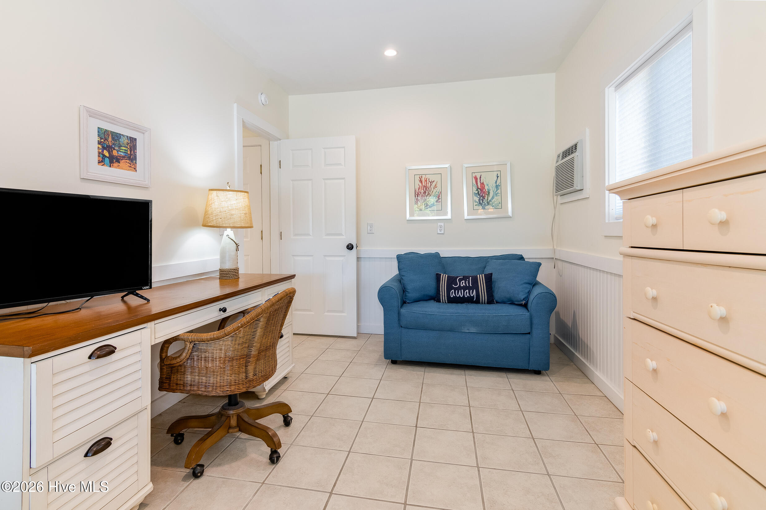 100557535 | Photo 43