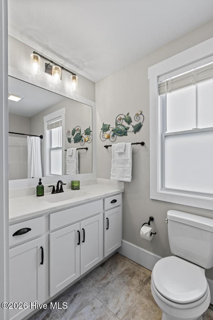 100558898 | Photo 33