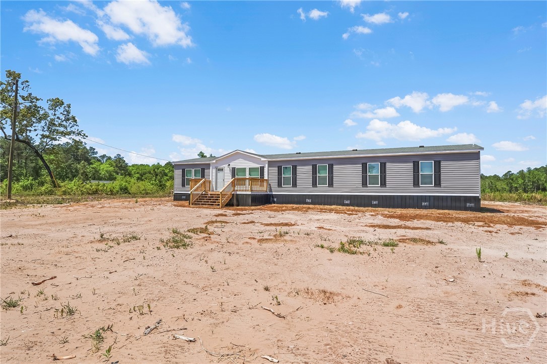 Homes for sale in Hinesville, GA | 221 County Line Rd, Hinesville, GA 31313 | MLS# SA353740