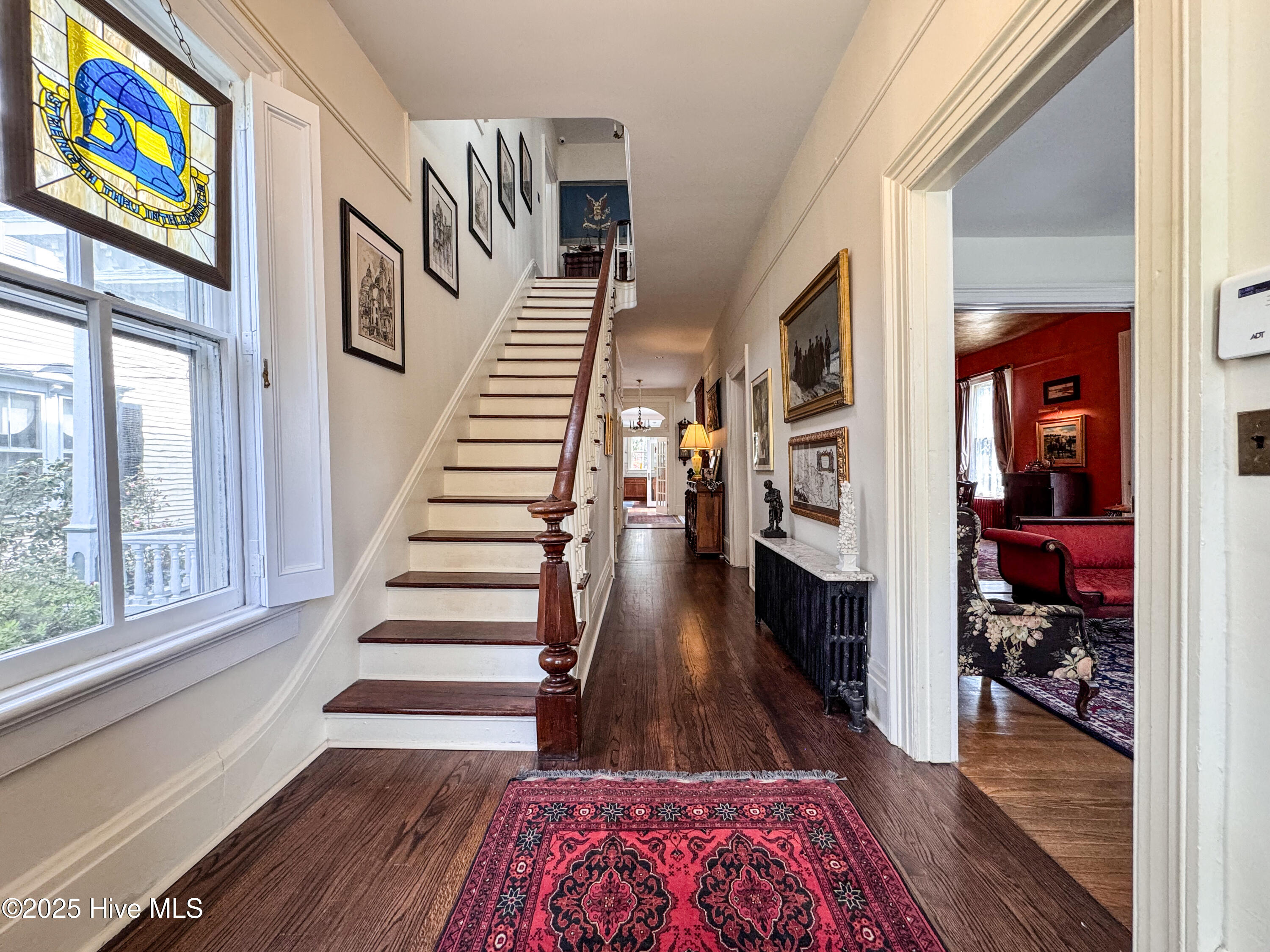 100501936 | Photo 17