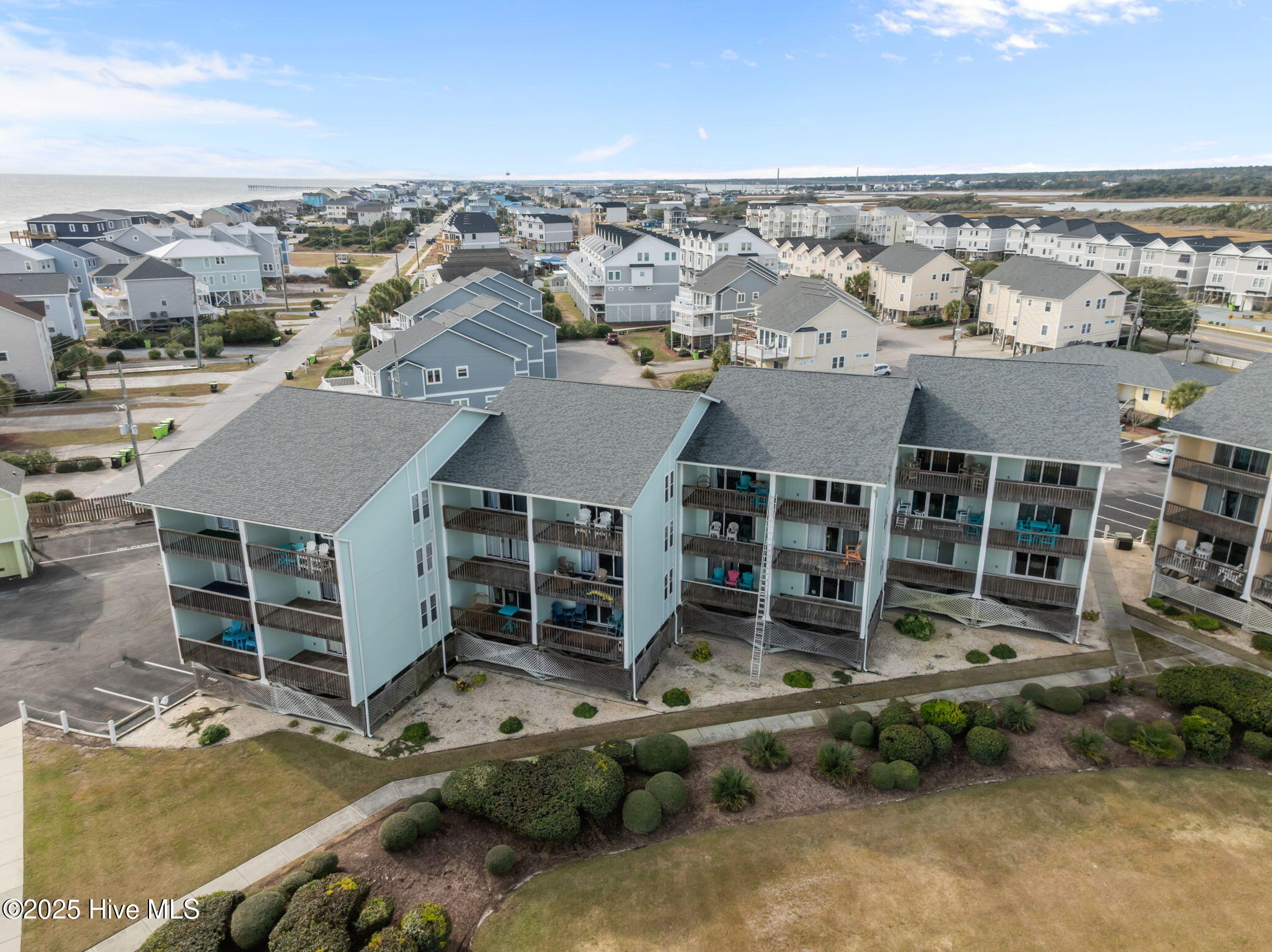 100543704 | Photo 30