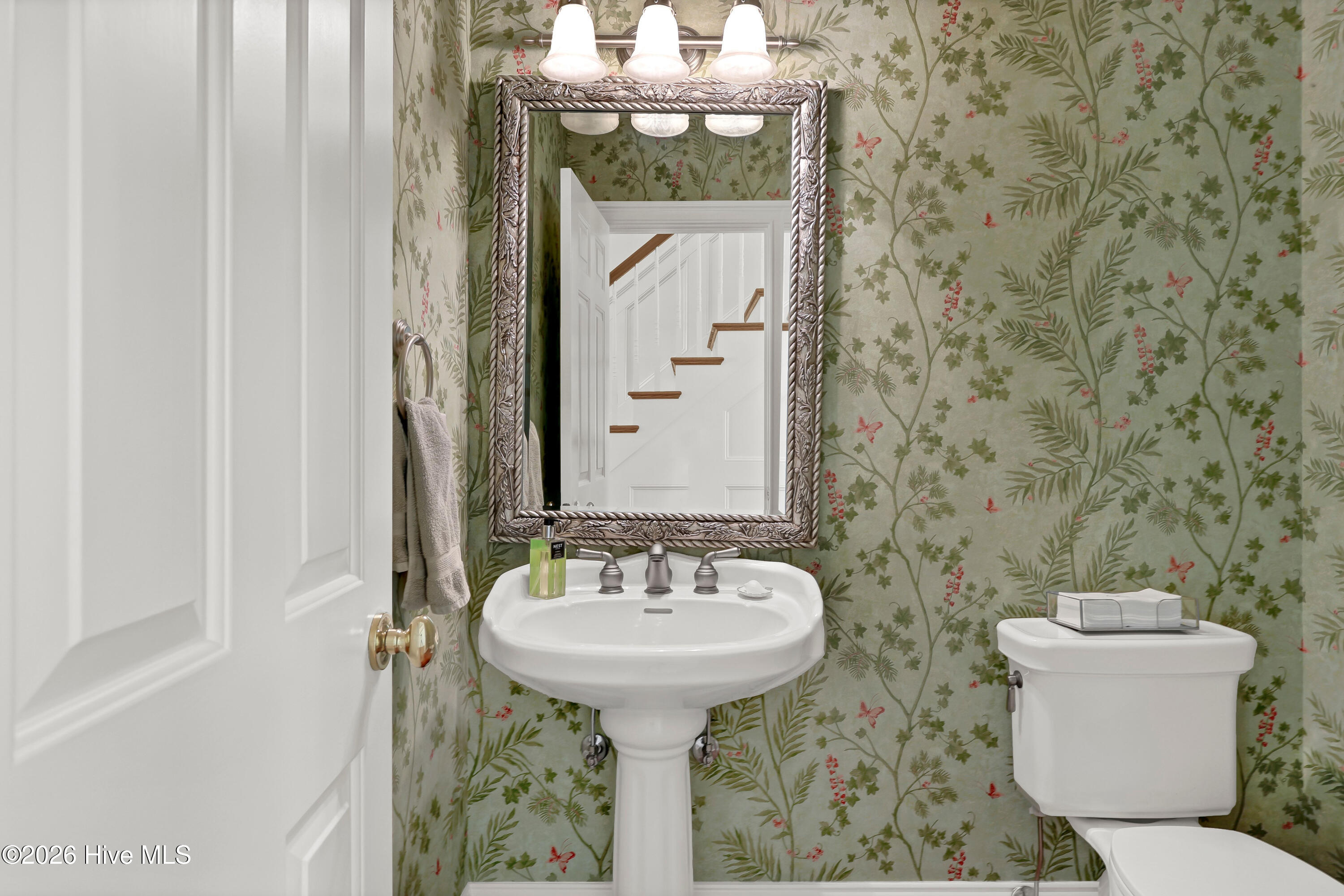 100569370 | Photo 13