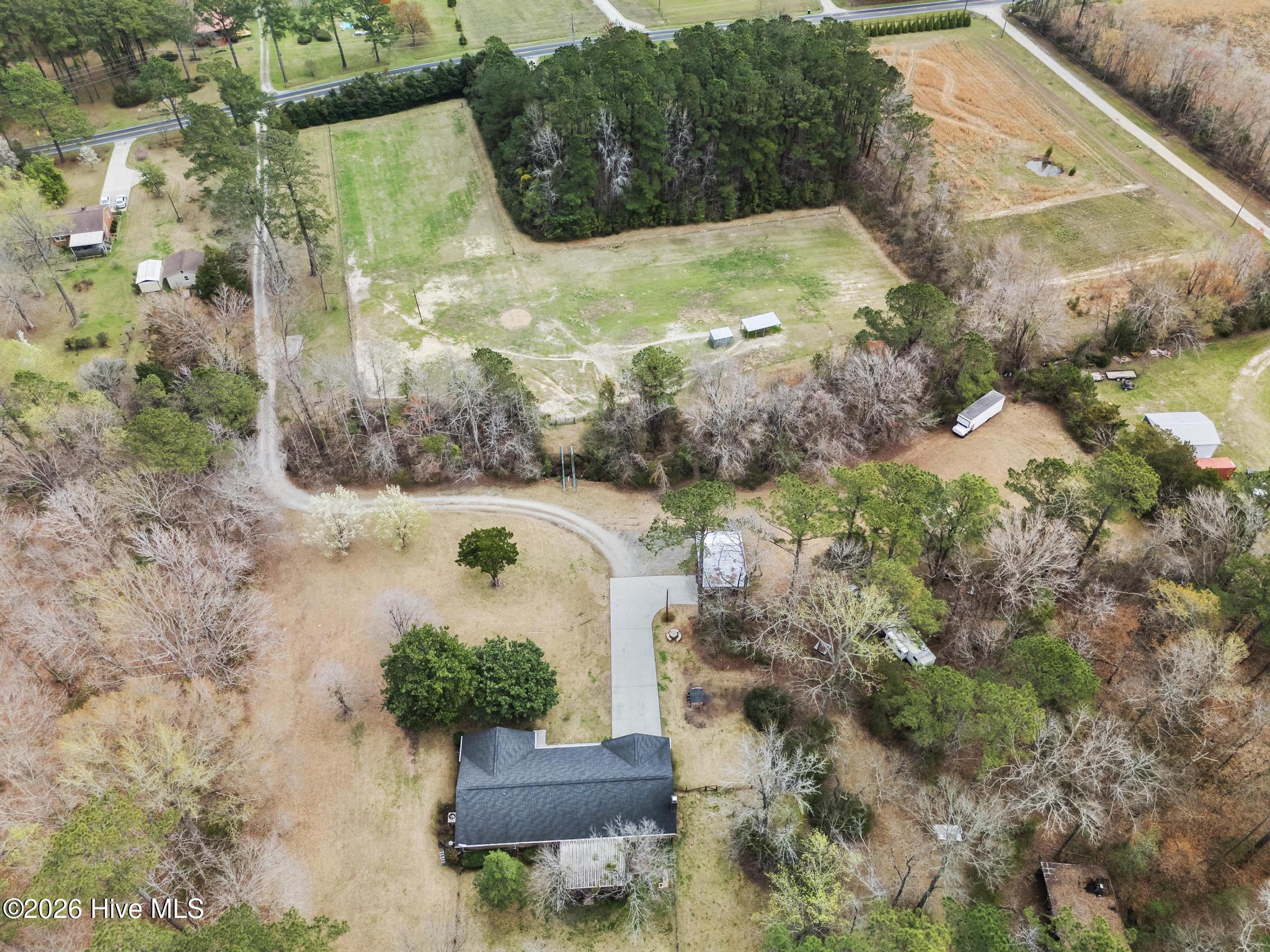 100560657 | Photo 45