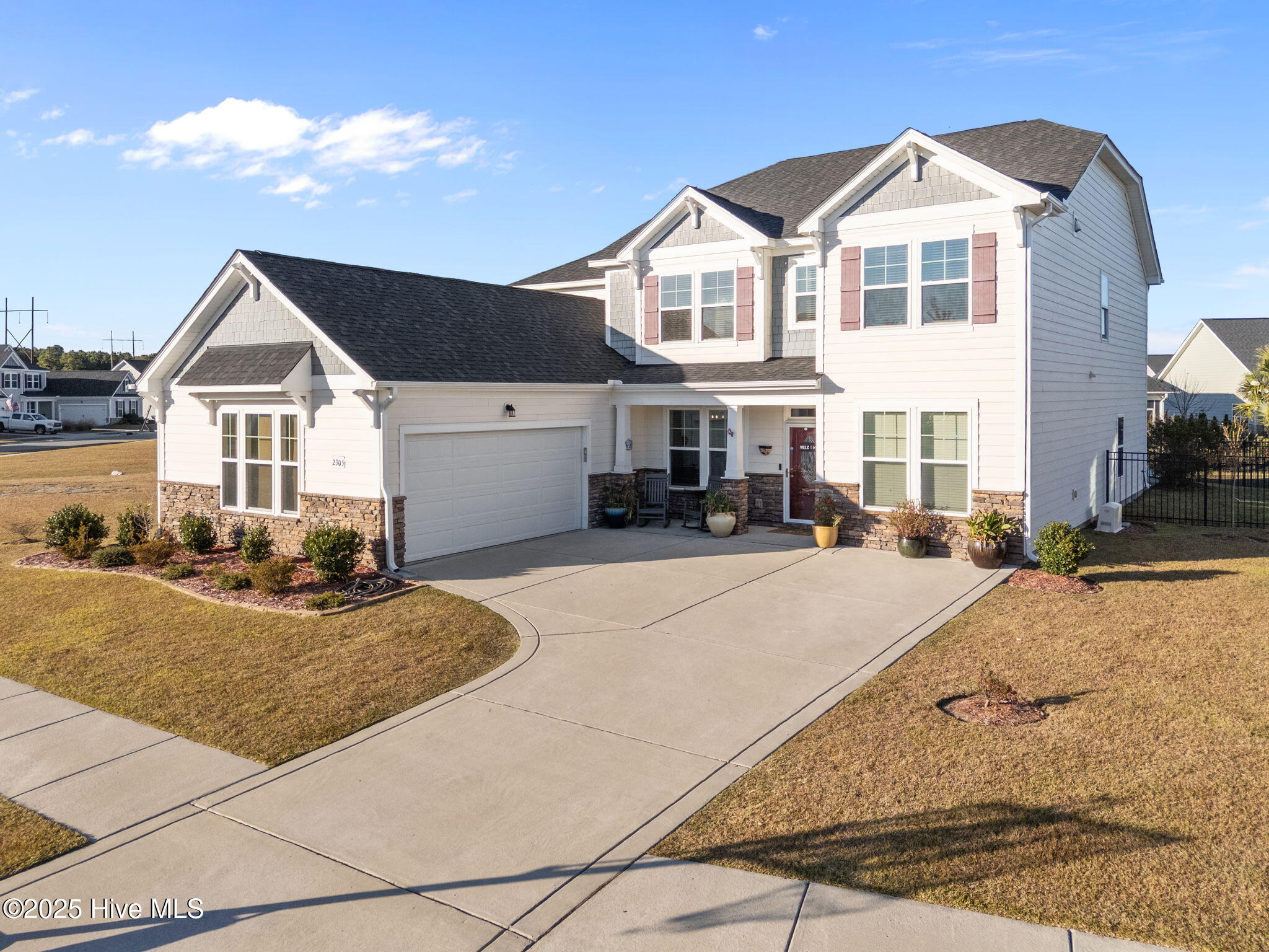 100542134 | Photo 51