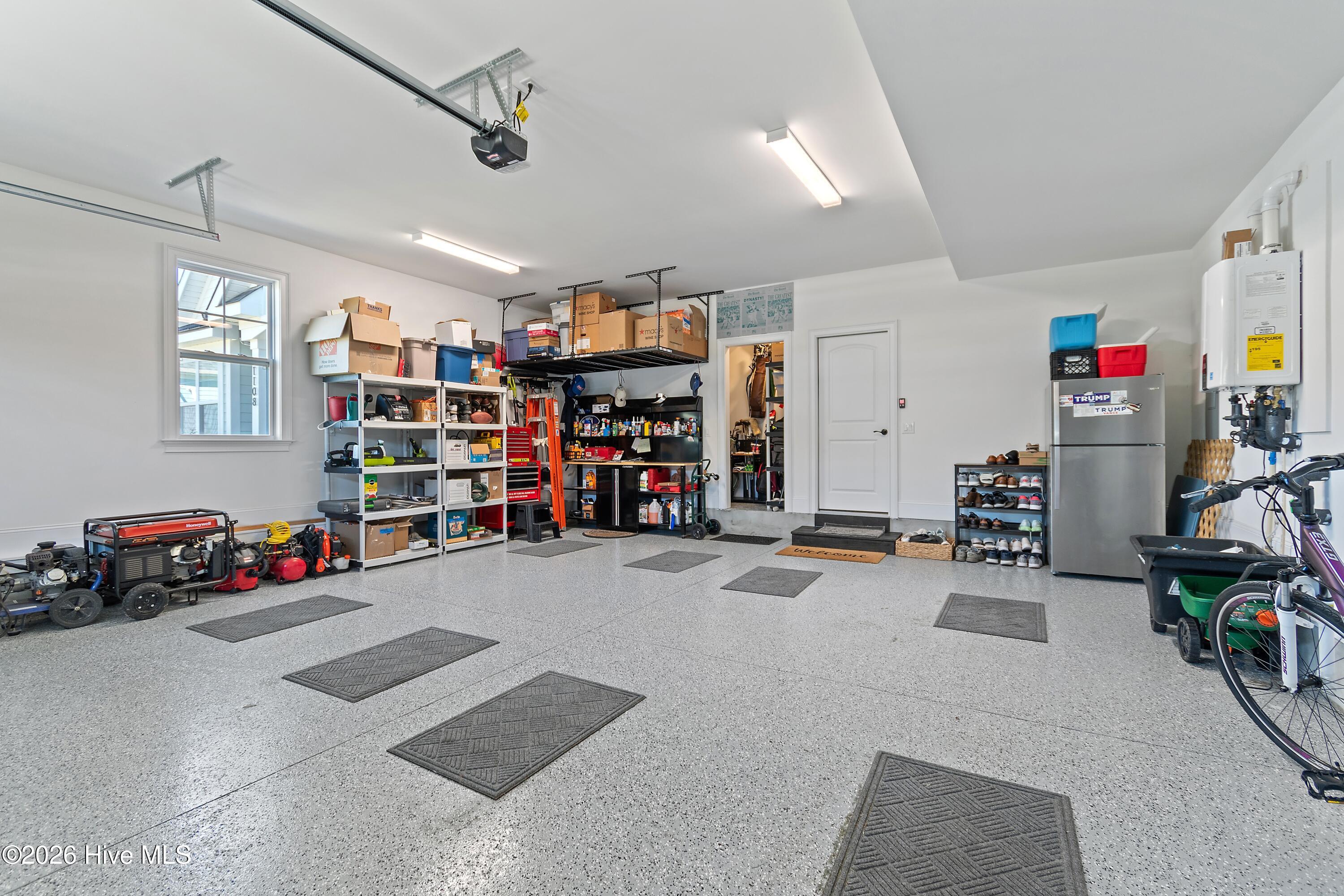 100554394 | Photo 52