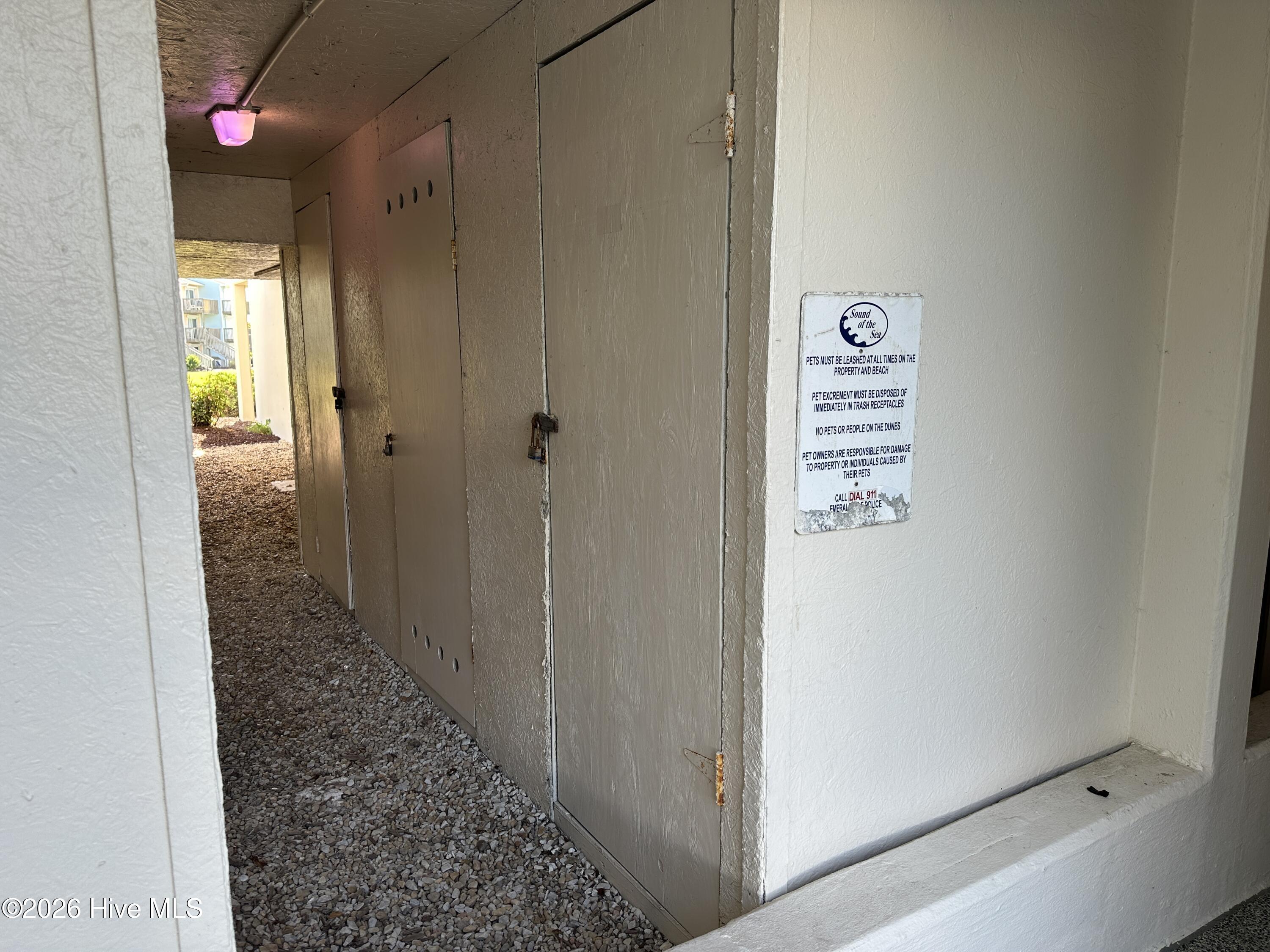 100559445 | Photo 22