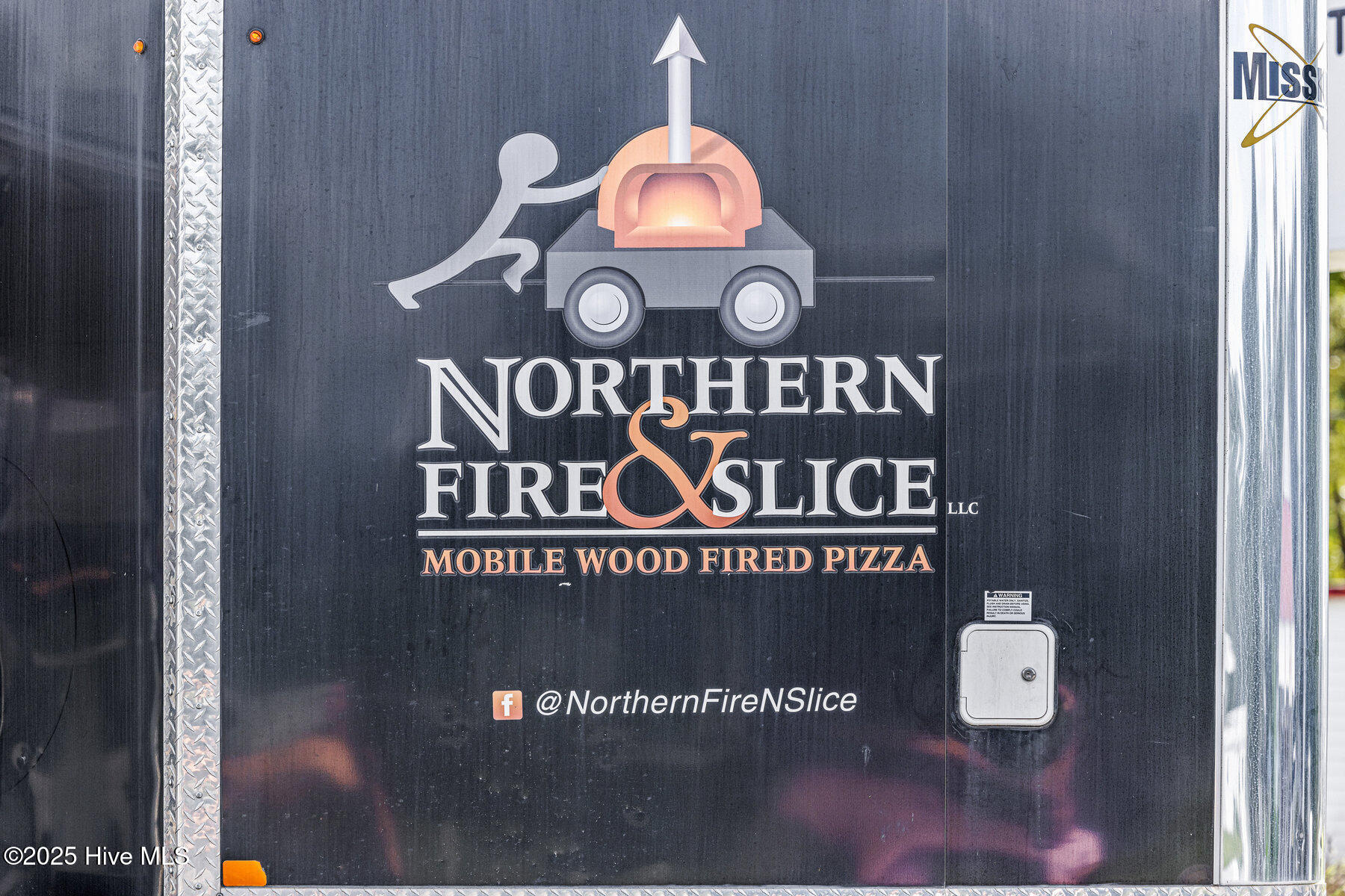 100528251 | Photo 27