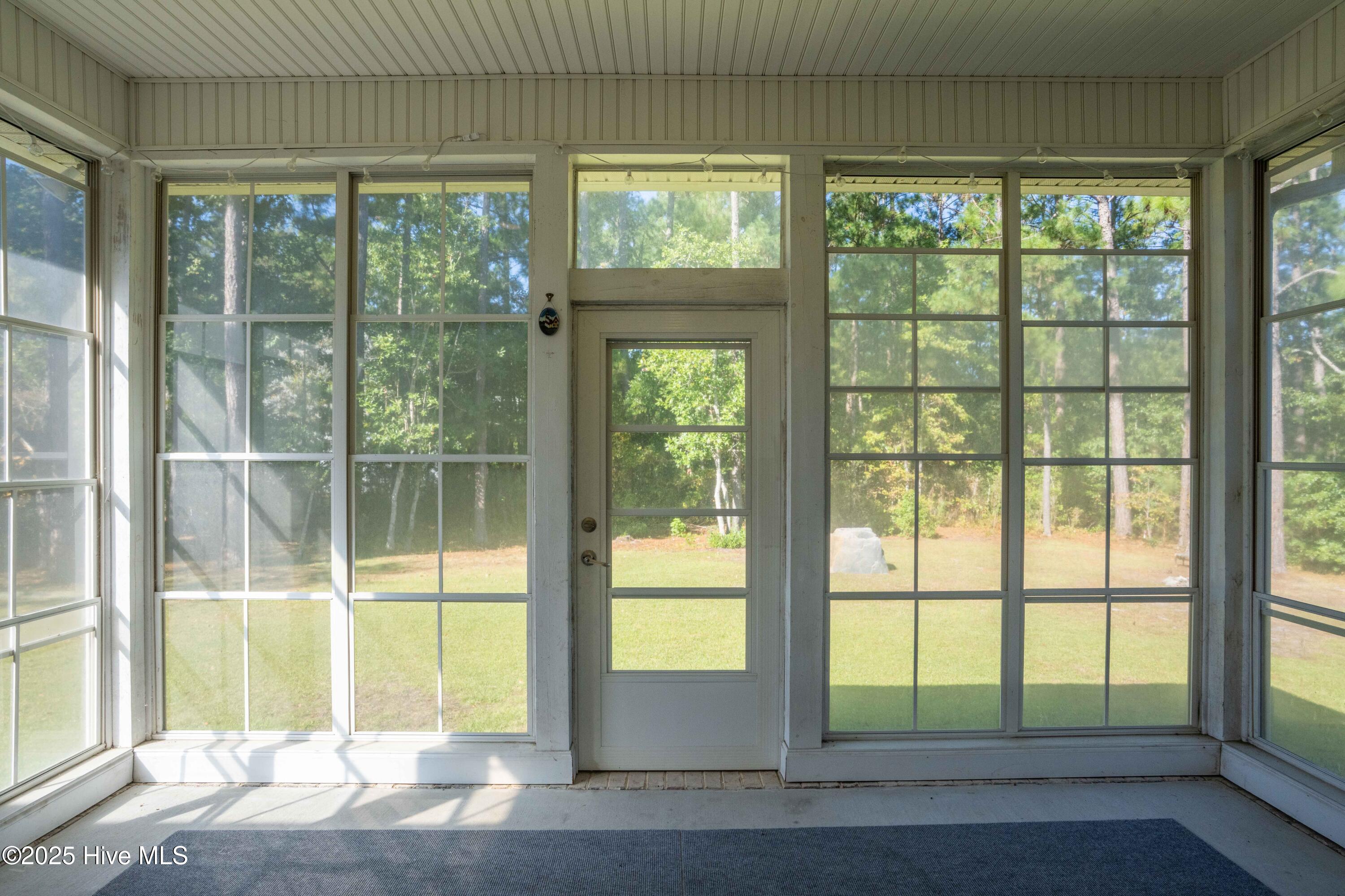 100537657 | Photo 14