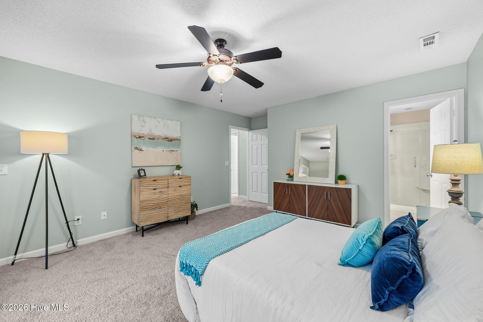 100534535 | Photo 22