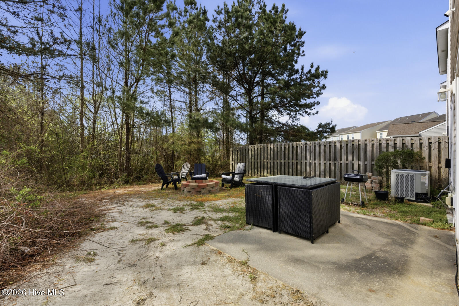 100564423 | Photo 25