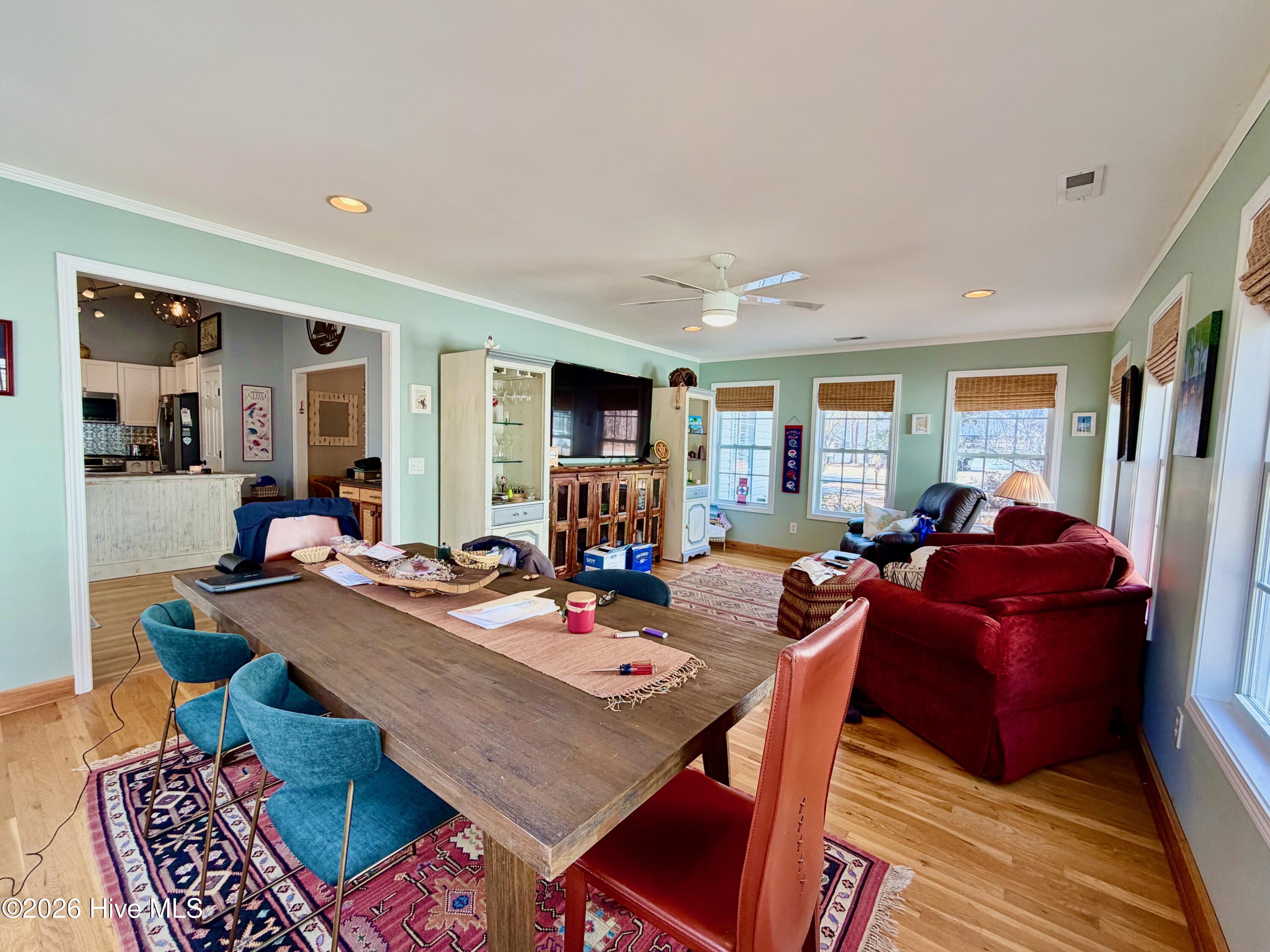 100553297 | Photo 22