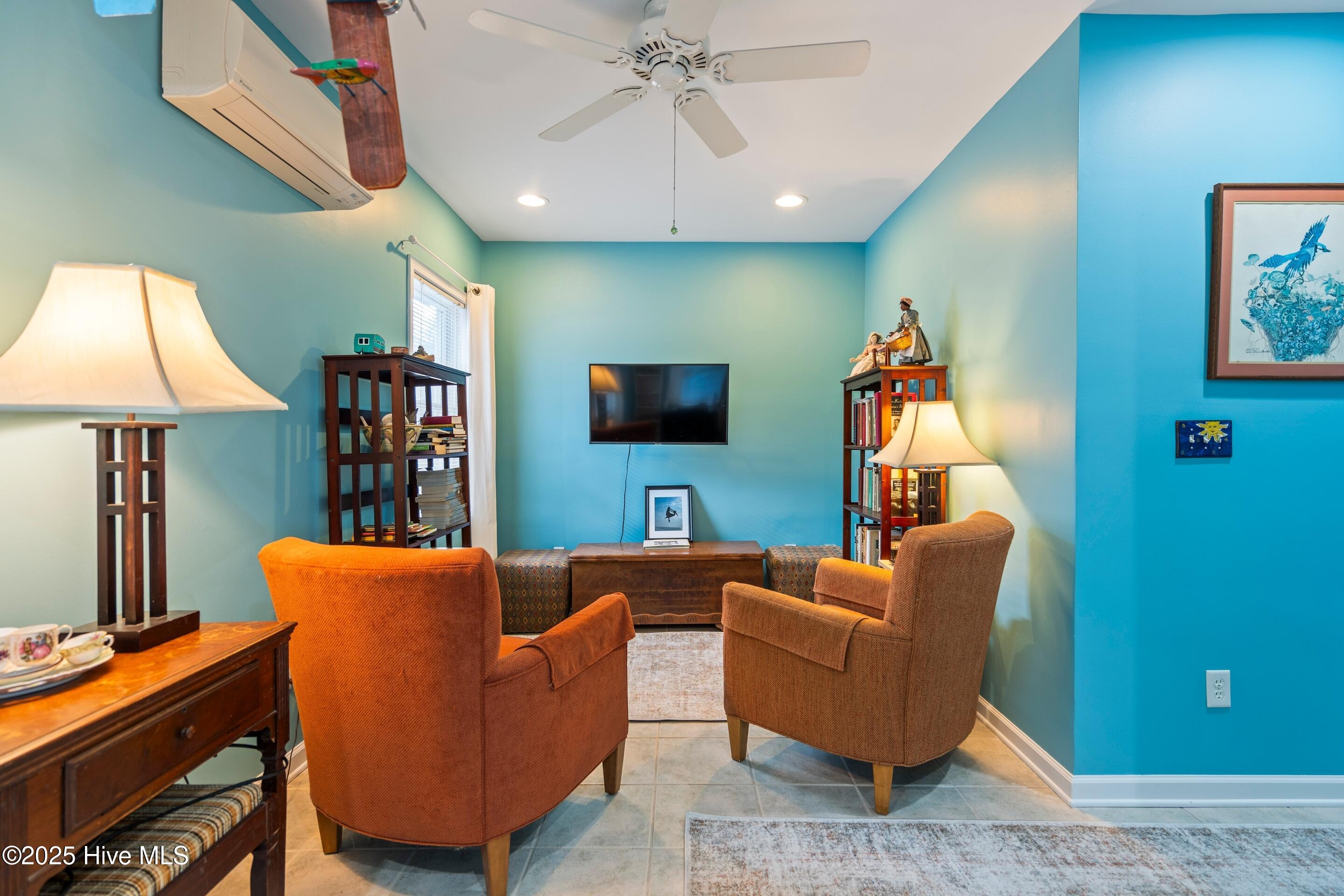 100535794 | Photo 48