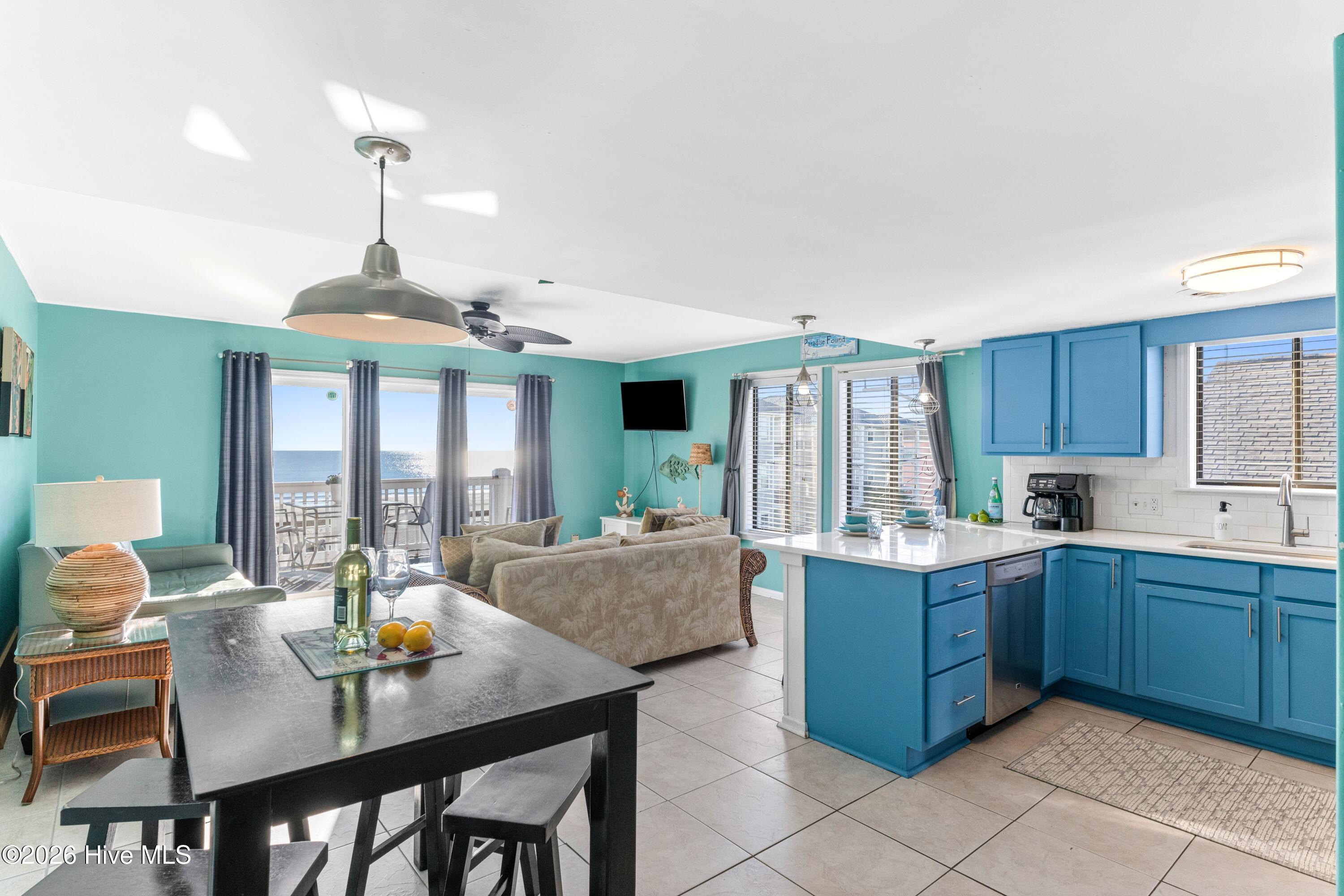 100549239 | Photo 11