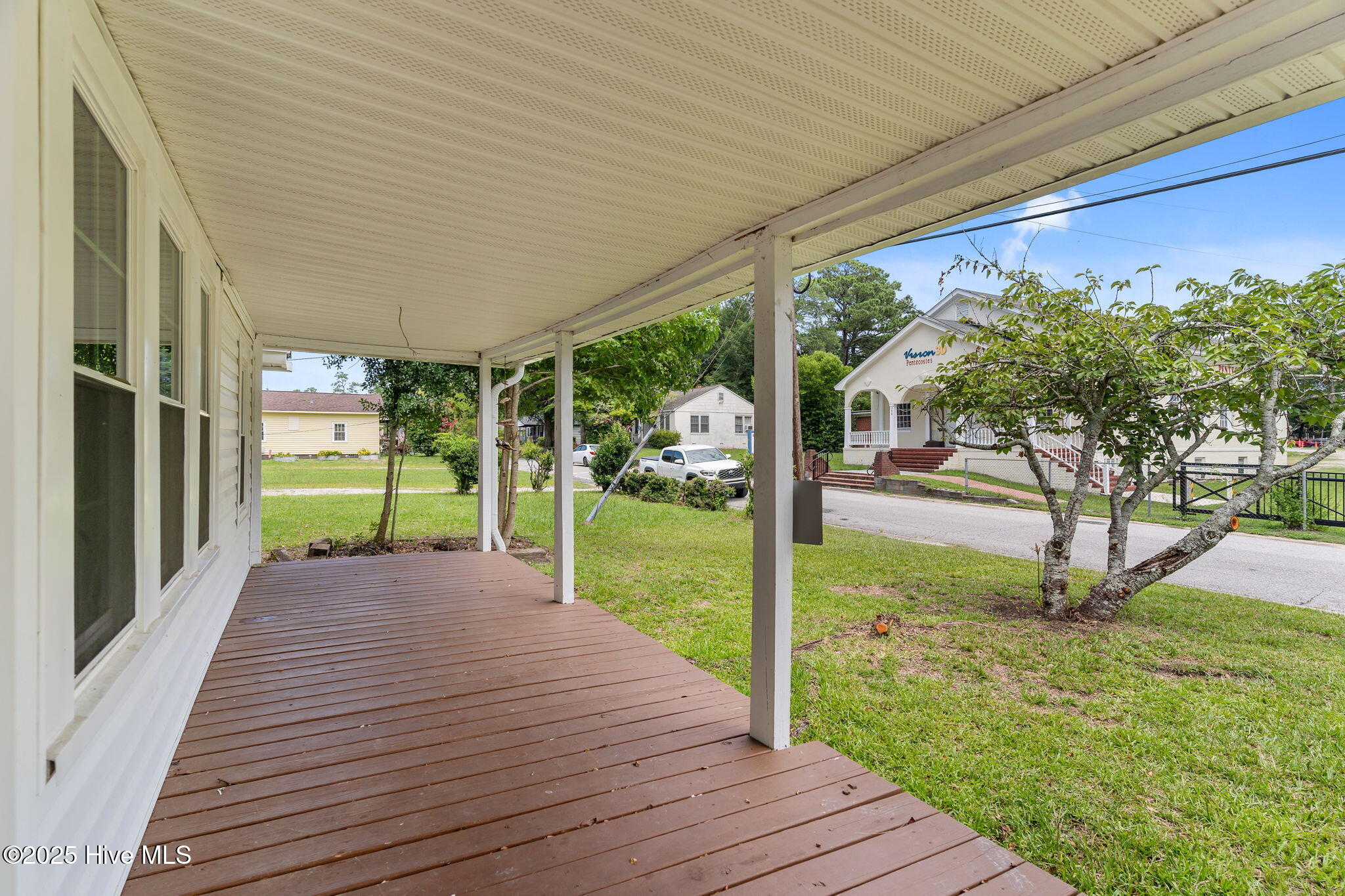 100556871 | Photo 45