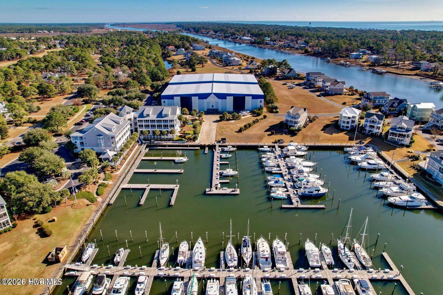 100548612 | Photo 34