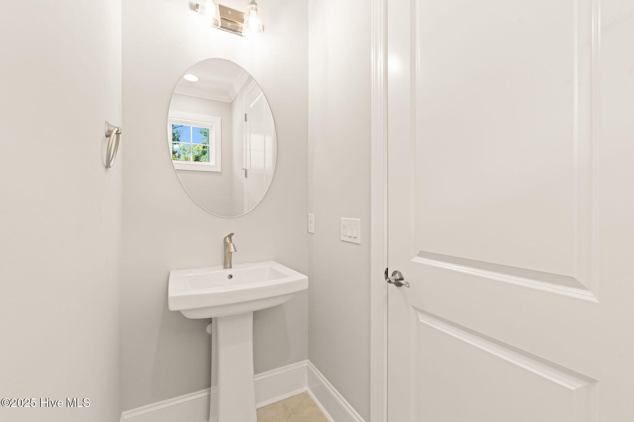 100530000 | Photo 14