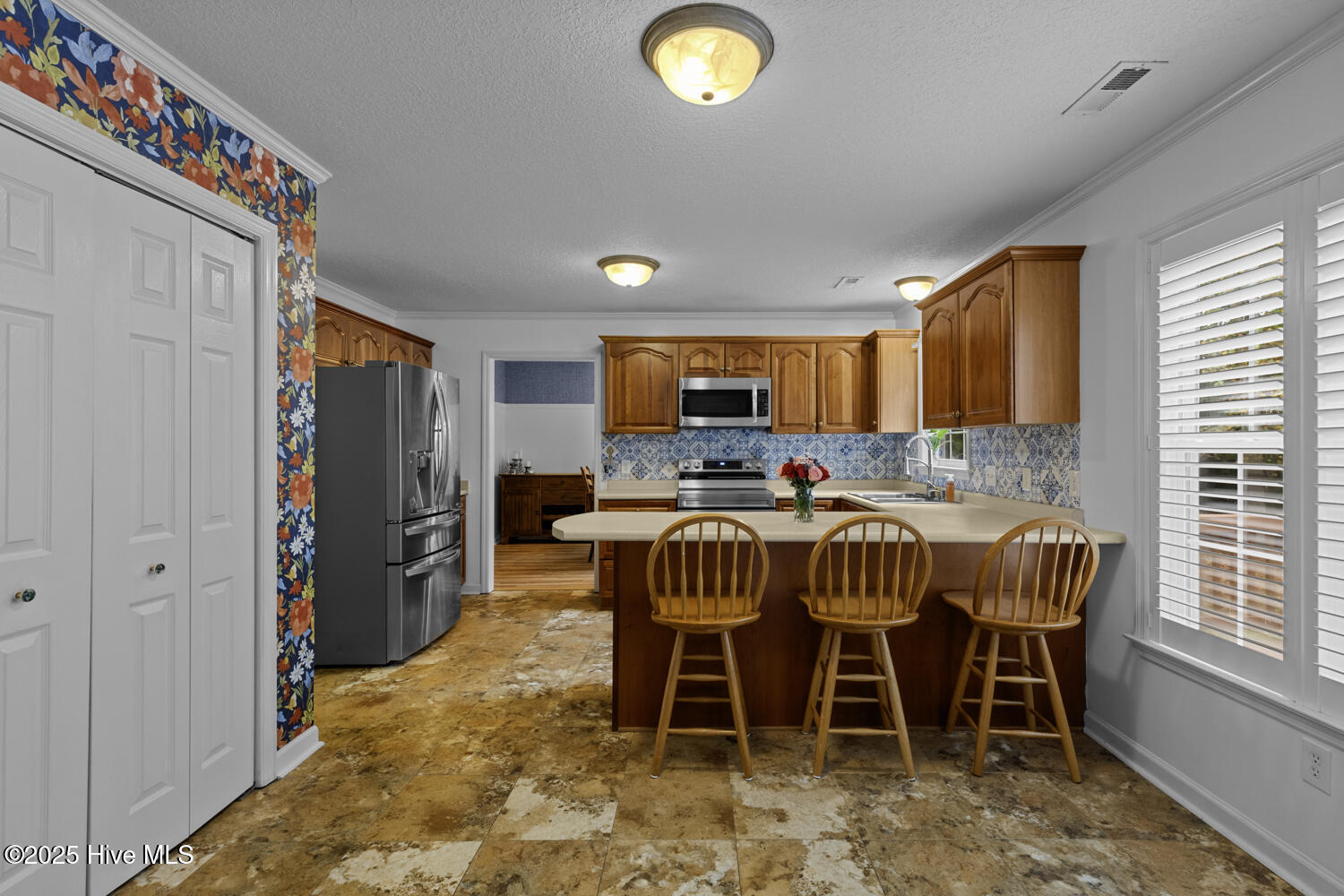 100531310 | Photo 14