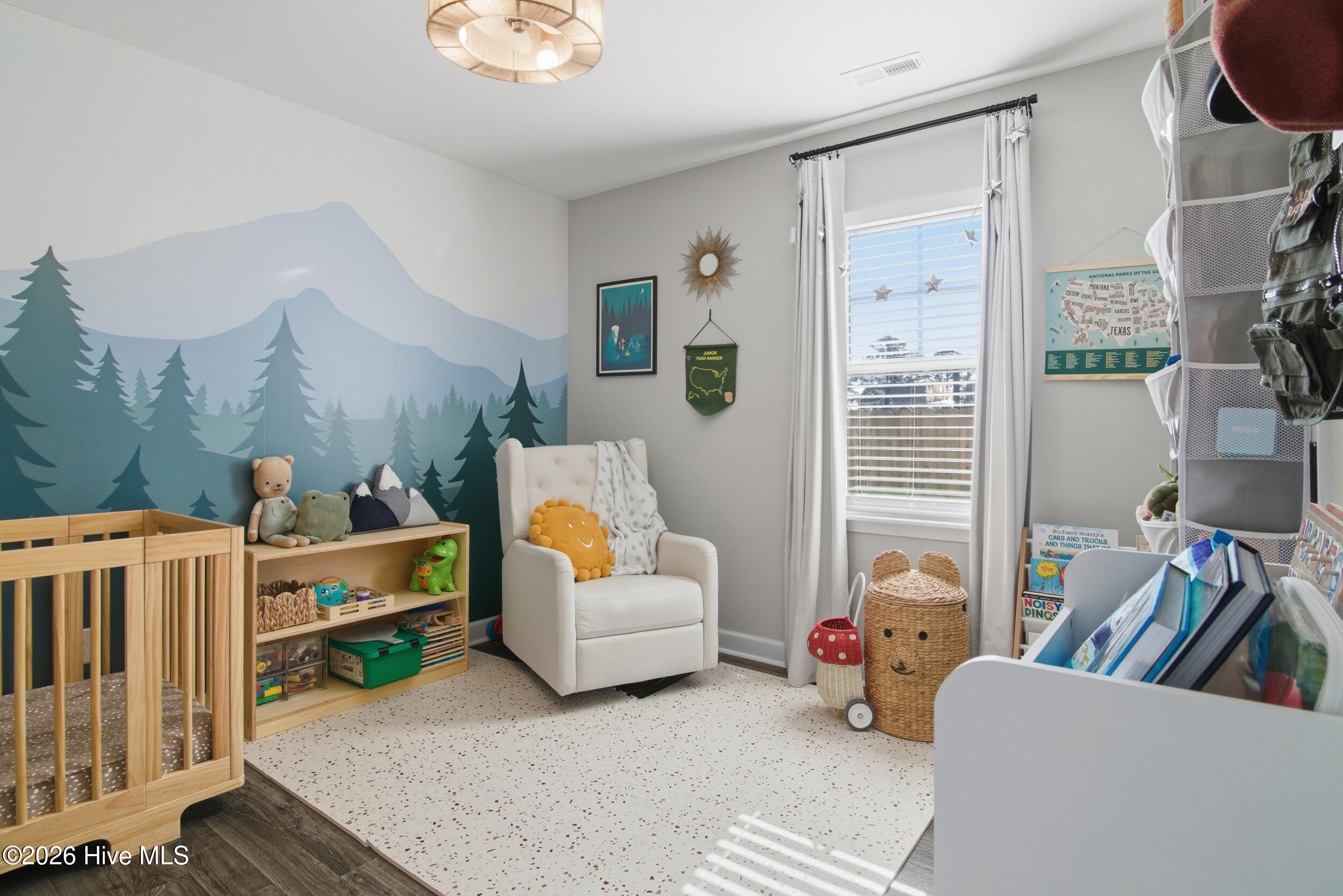 100553402 | Photo 24