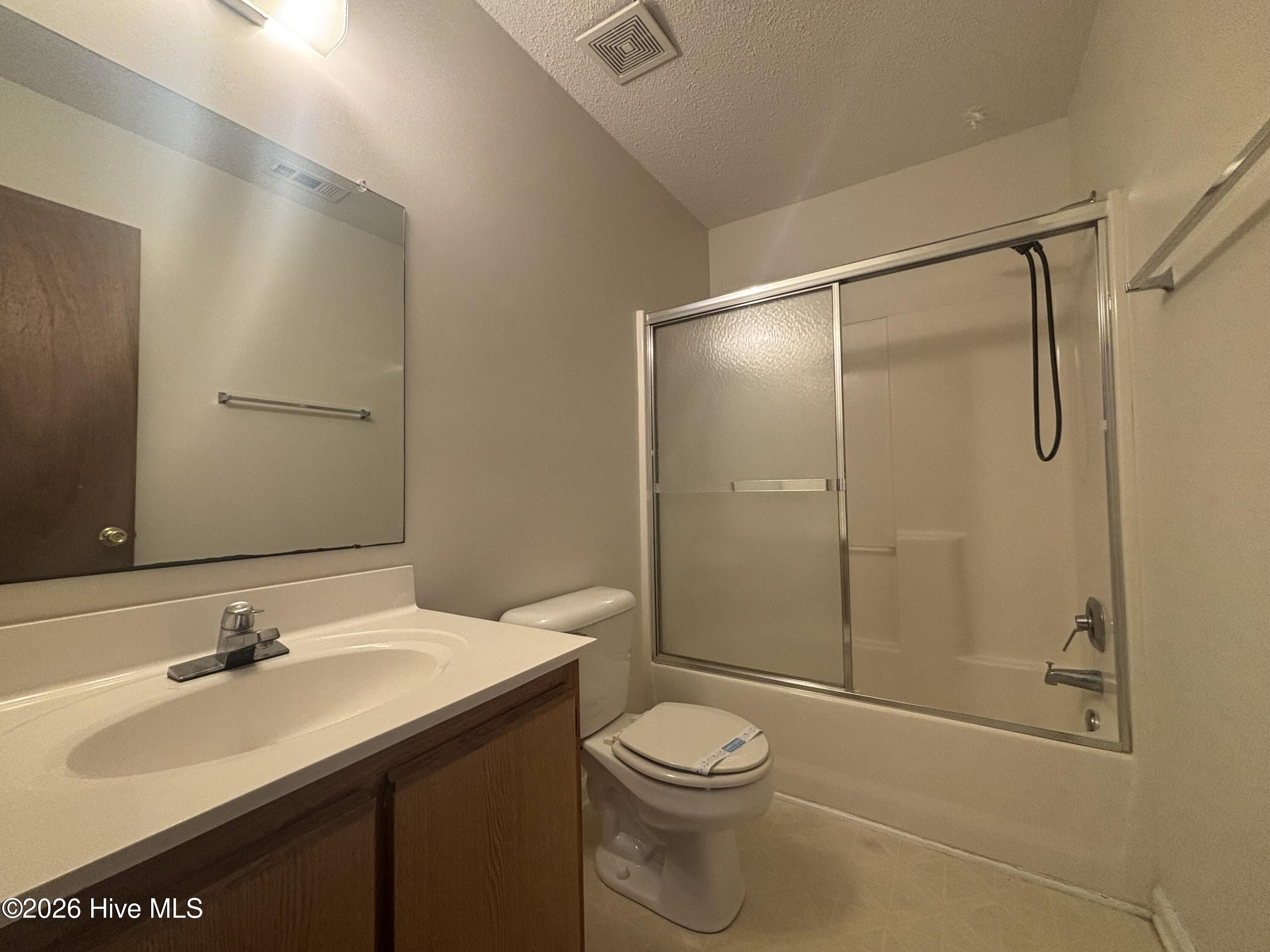 100564509 | Photo 11